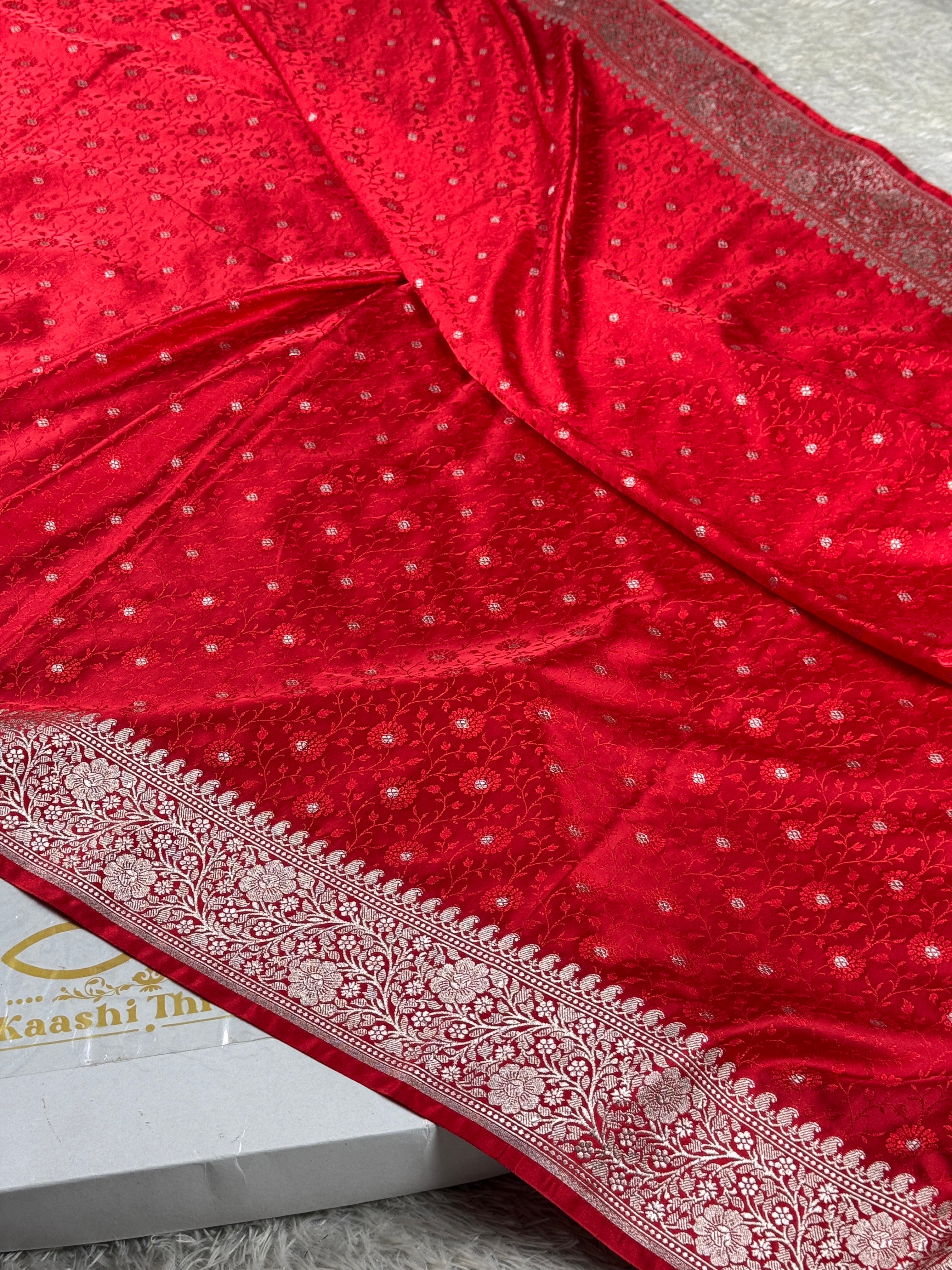 Red Mashru Kataan Silk Banarasi Saree with Tanchoi Zari Meenakari Weave & Rich Pallu | Kaashi Threads MKS509