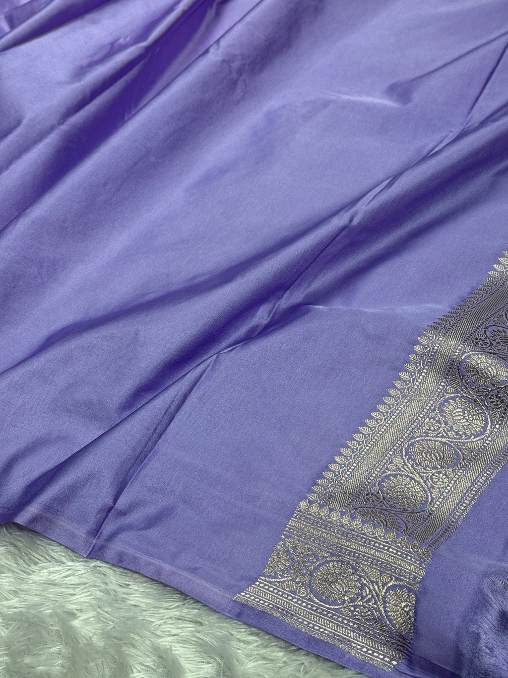 Lavender Premium Banarasi Mashru Silk Saree with Jaal Woven Pattern MKS142