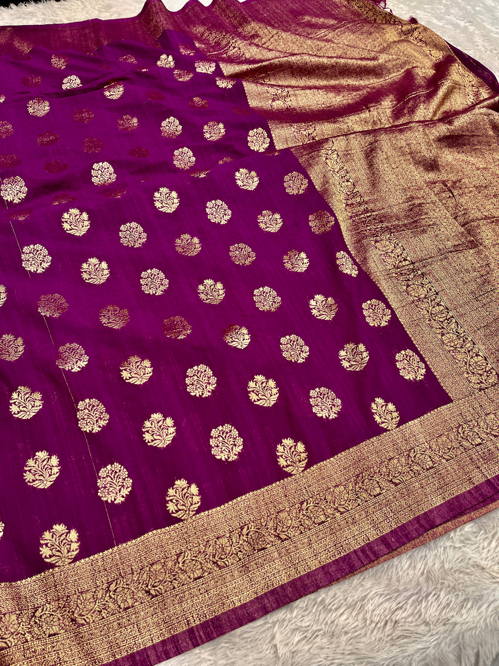 Raw Silk Zari Butaa  Magenta color  Saree RS004