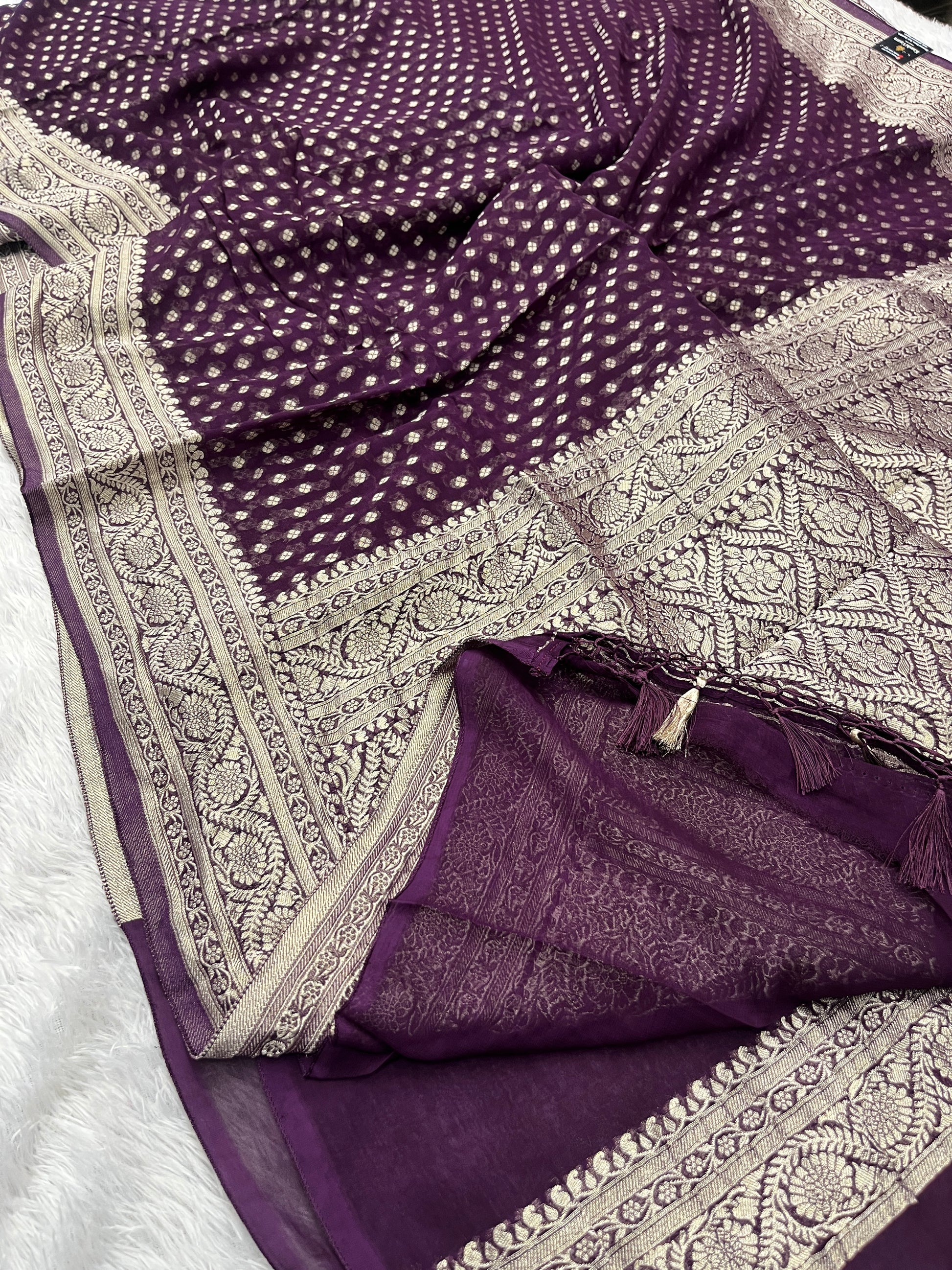 Banarsi Pure Natural Georgette Four flower Buti Design VSG02