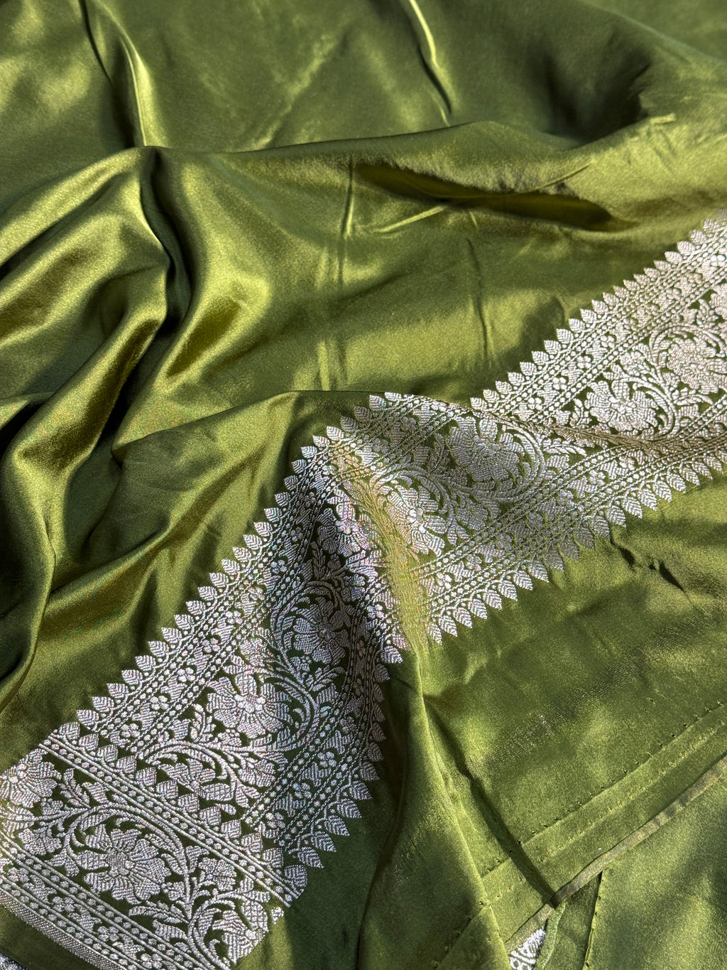 Mashru kataan Silk Zari Viewed Saree Ms18