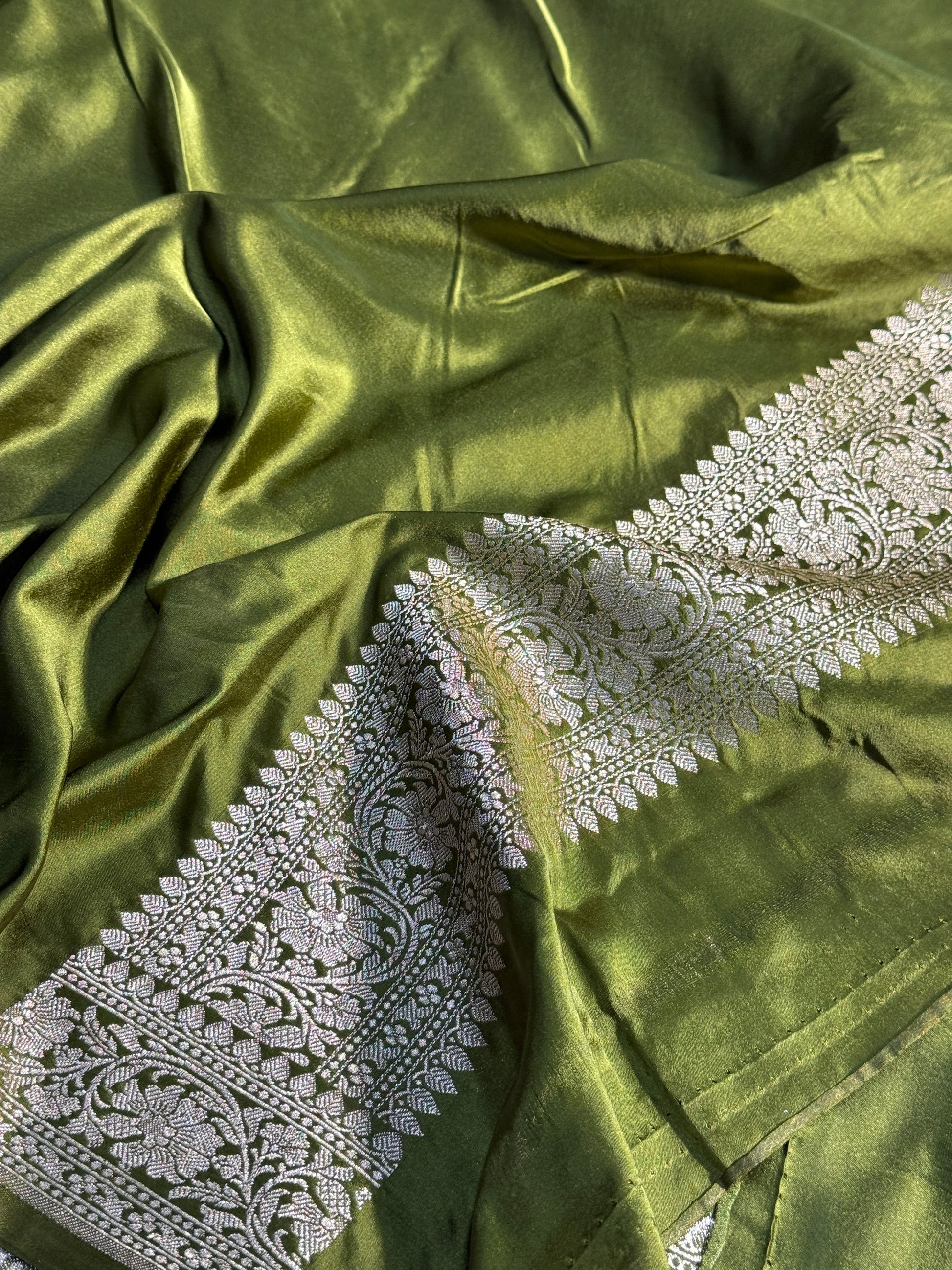 Mashru kataan Silk Zari Viewed Saree Ms18
