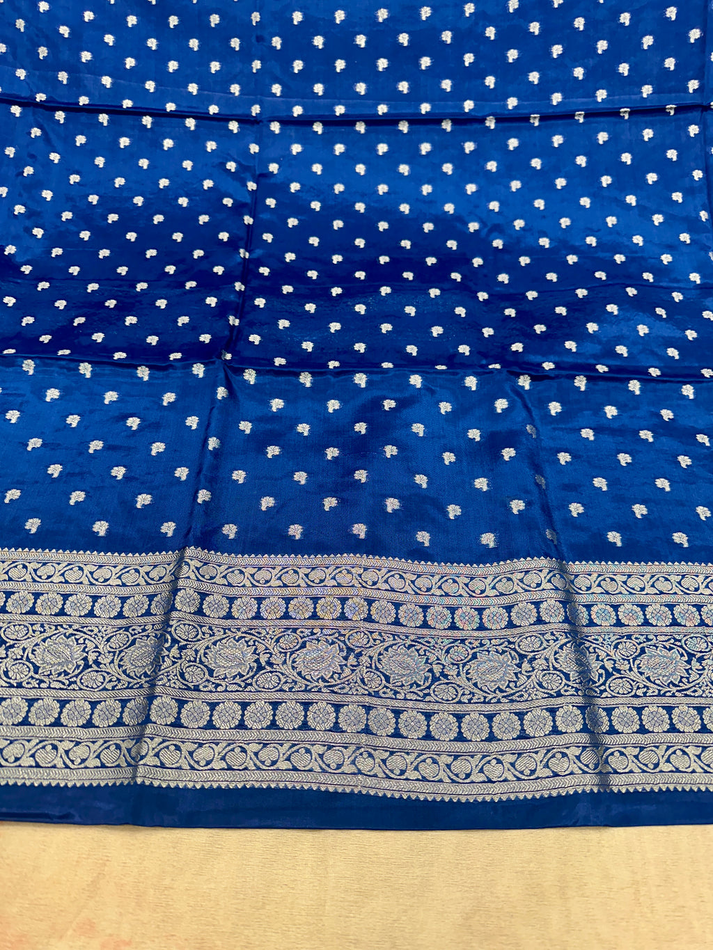 ✨ Banarasi Jacquard Gap Buti HO Silk 3-Piece Unstitched Dress Material MSS17