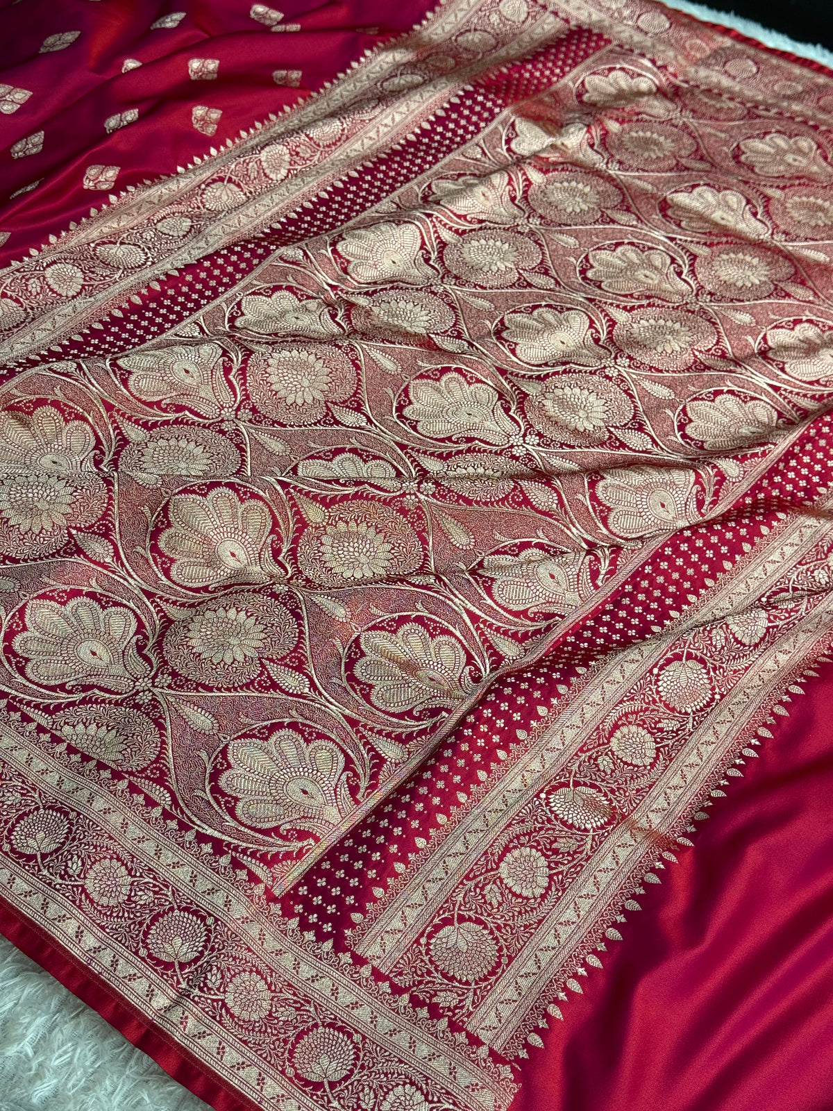 Magenta Pink Dual-Shade Mashru Kataan Silk Saree with Buta Weaving & Rich Zari Pallu | MKS814
