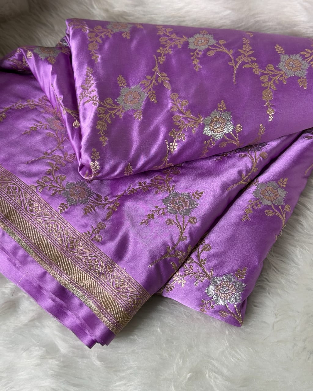 Banarasi Mashru Kataan Silk Saree Featuring Jaal Weave with Silver Zari Meena Work & Rich Pallu – MKS414