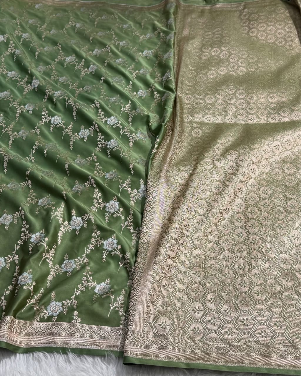 Banarasi Mashru Kataan Silk Saree Featuring Jaal Weave with Silver Zari Meena Work & Rich Pallu – MKS414