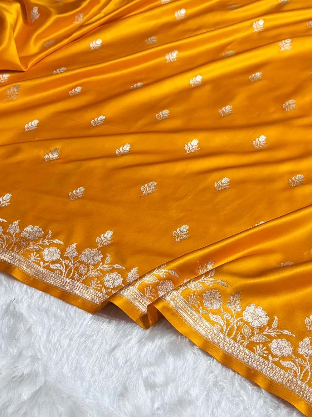 Banarasi Mashru Kataan Silk Saree Featuring Zari Rose Buta Design with Rich Zari Pallu – MKS412