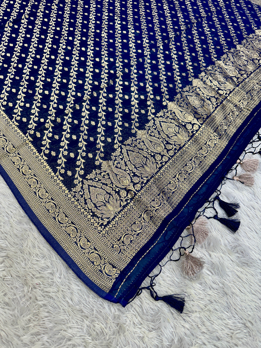 Banarasi Jacquard Zari Georgette Suit Dress – 3 Pc Set MSS23