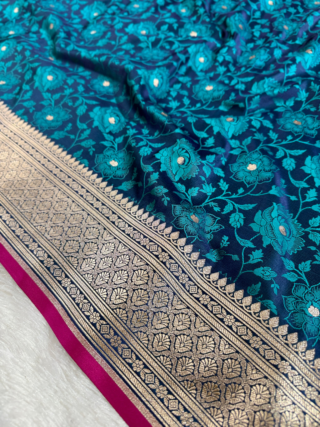 Light Blue Banarasi Mashru Silk Saree with Dual Tone Tanchoi Jacquard Woven Design MKS095