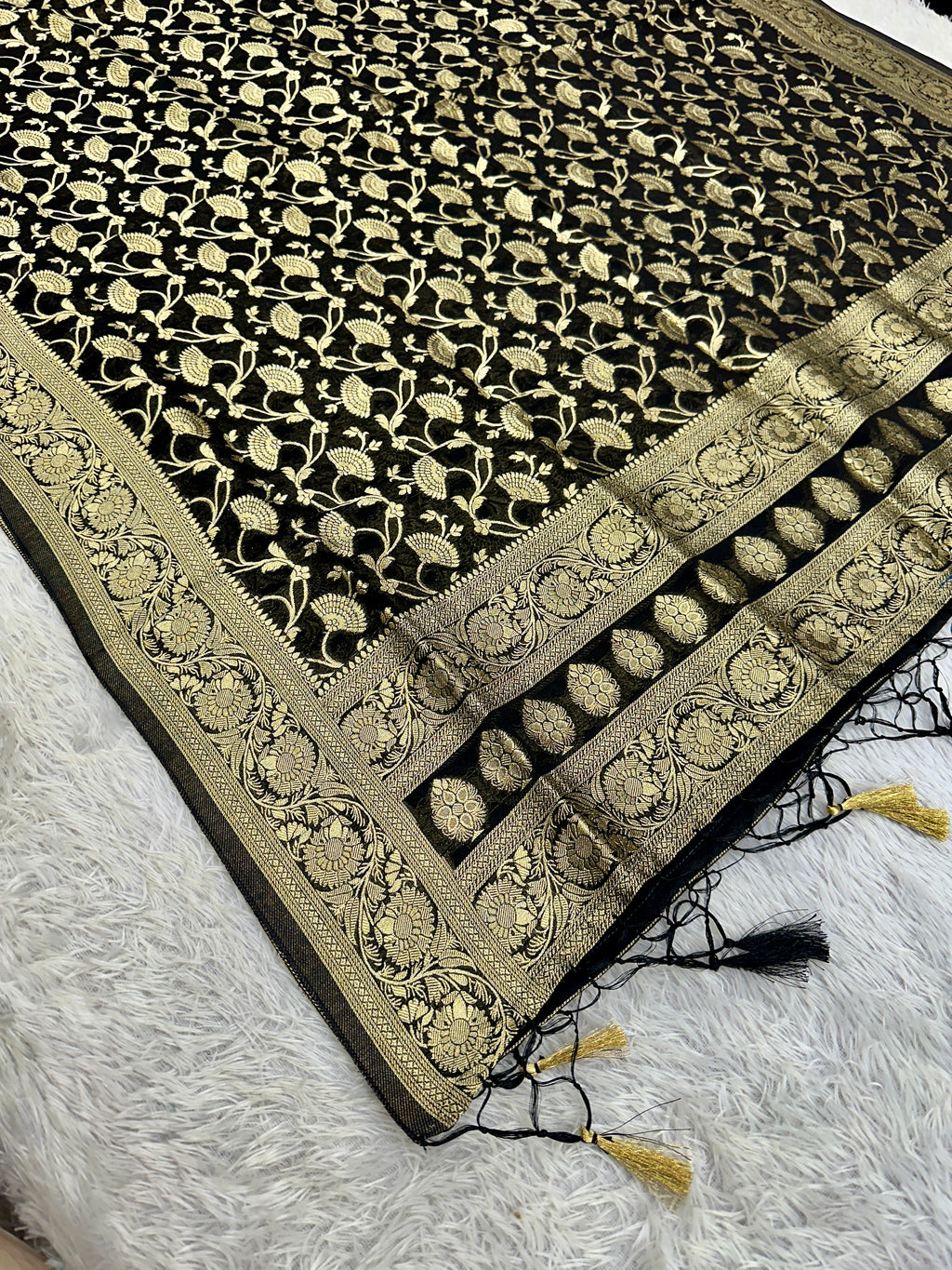 Banarasi Jacquard Zari Georgette Suit Dress – 3 Pc Set MSS21