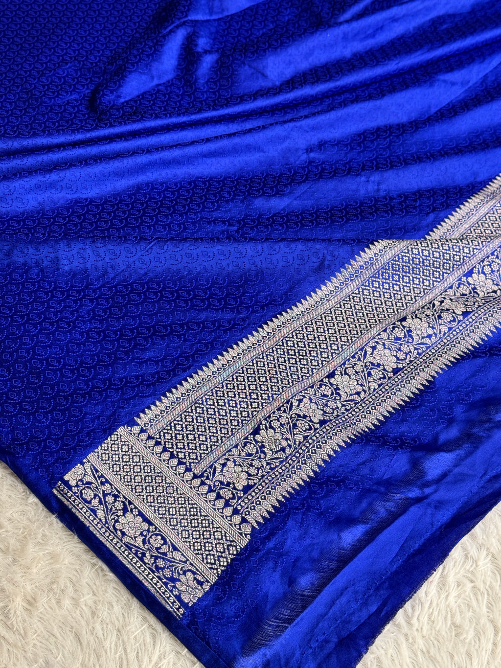 MKS702 – Mashru Kataan Silk Saree with Meenakari Buta Weaving