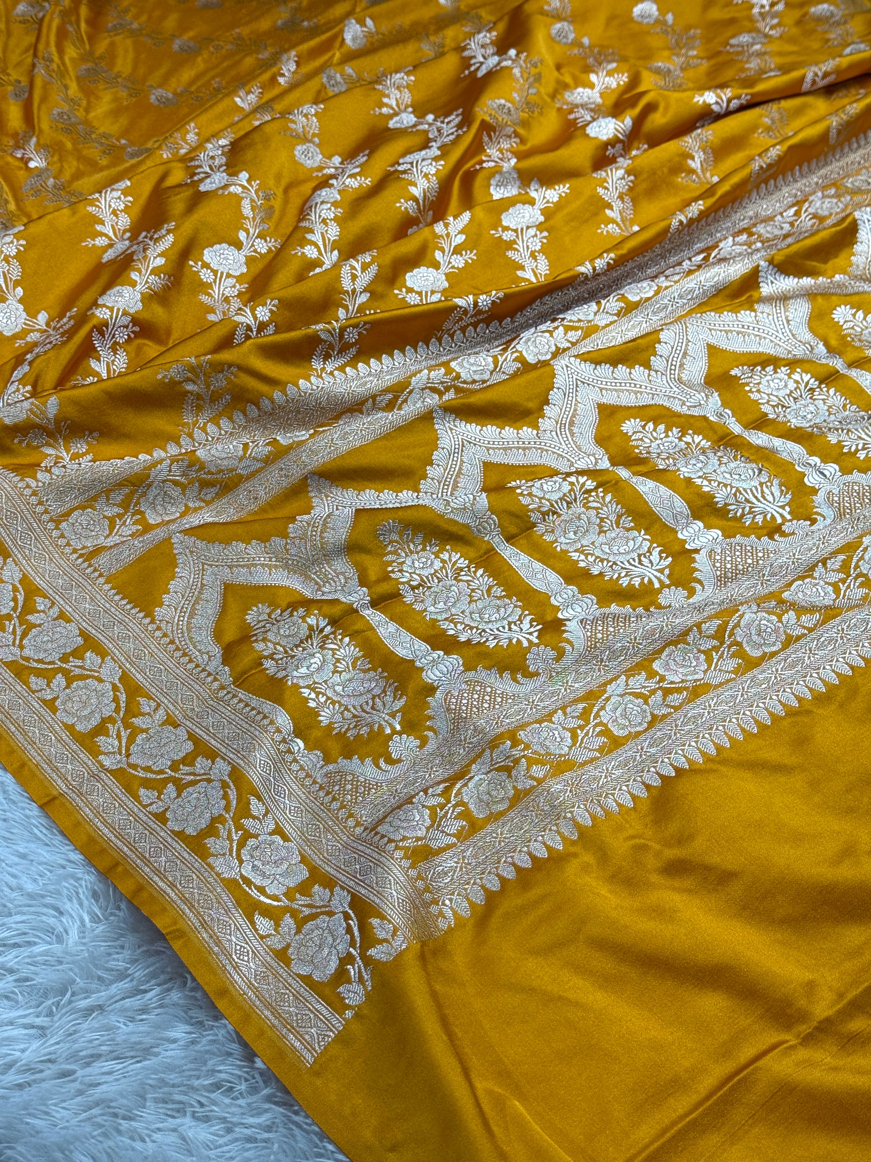 Mustard Banarasi Mashru Silk Saree with Jacquard Woven Jaal Design MKS145