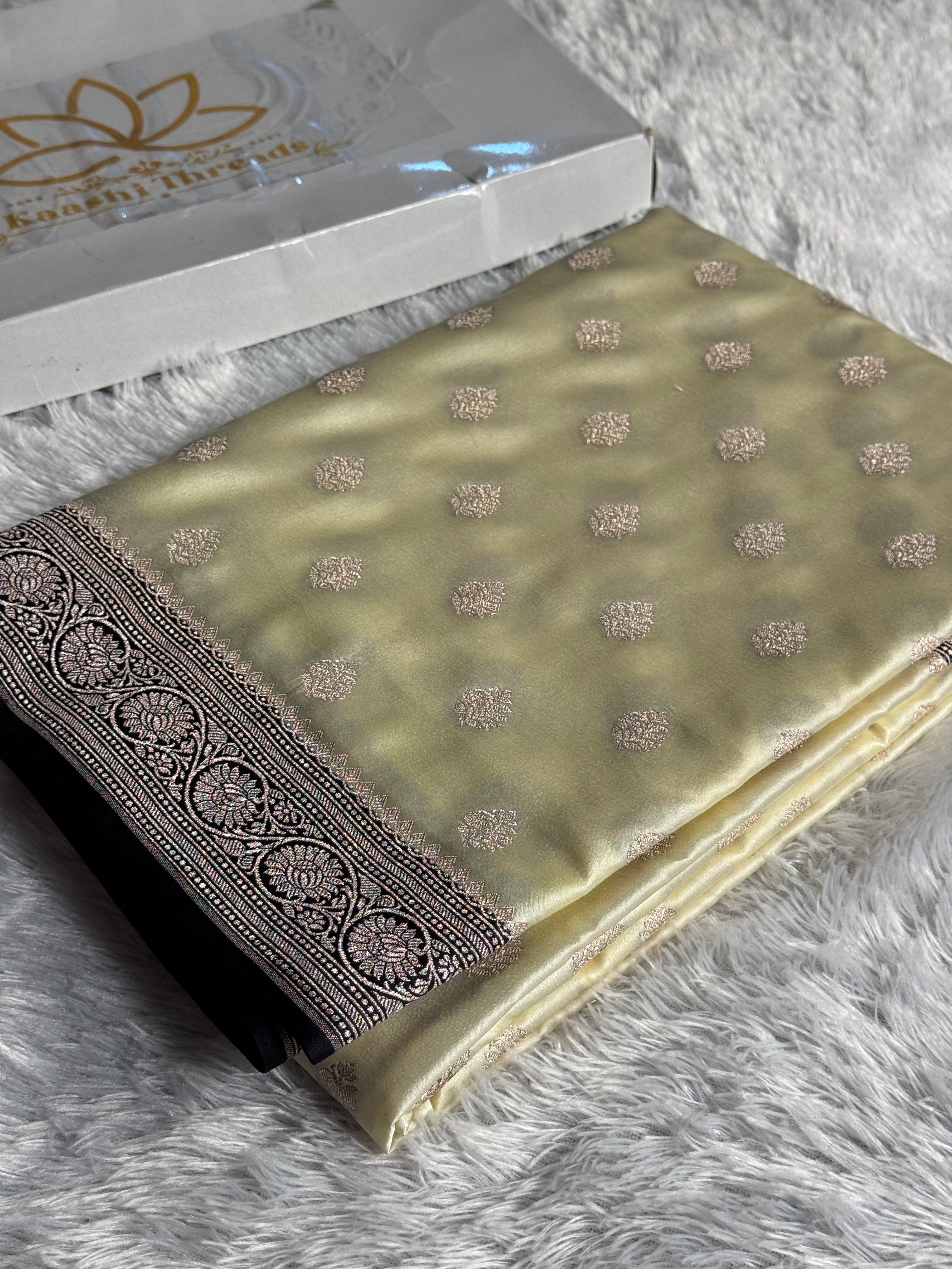 Cream & Black Mashru Kataan Silk Saree with Buta Woven Design and Rich Zari Pallu | MKS644