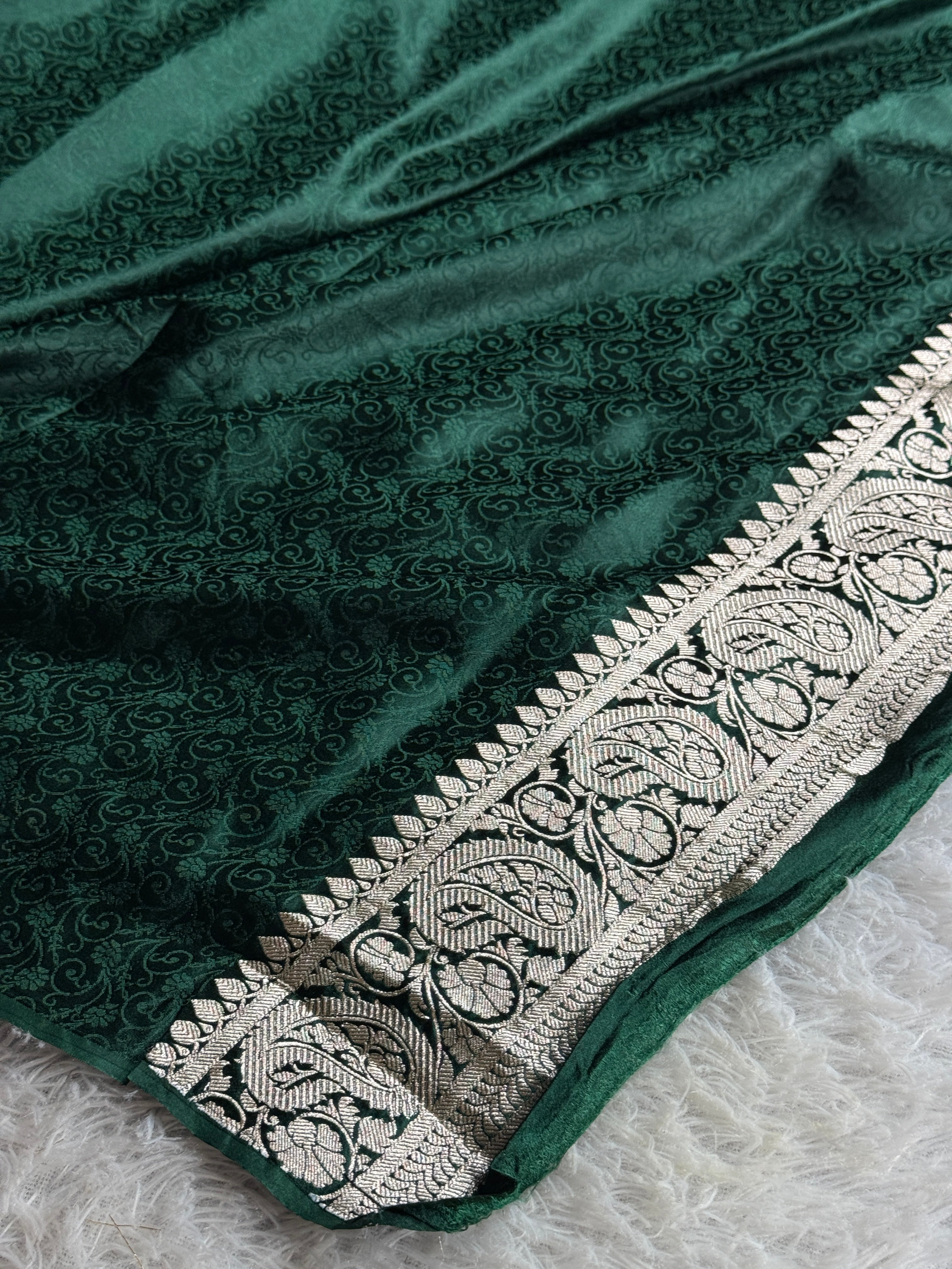 Pista green with bottle Green Mashru Kataan Silk Saree with Buta Woven Design MKS651