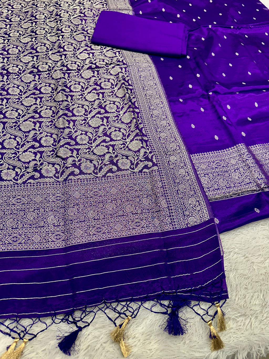 ✨ Banarasi Jacquard Gap Buti HO Silk 3-Piece Unstitched Dress Material MSS14