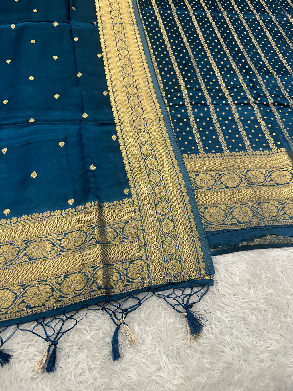 3 Pcs Modaal Saatan Suit Dupatta with Zari woven Design SD12