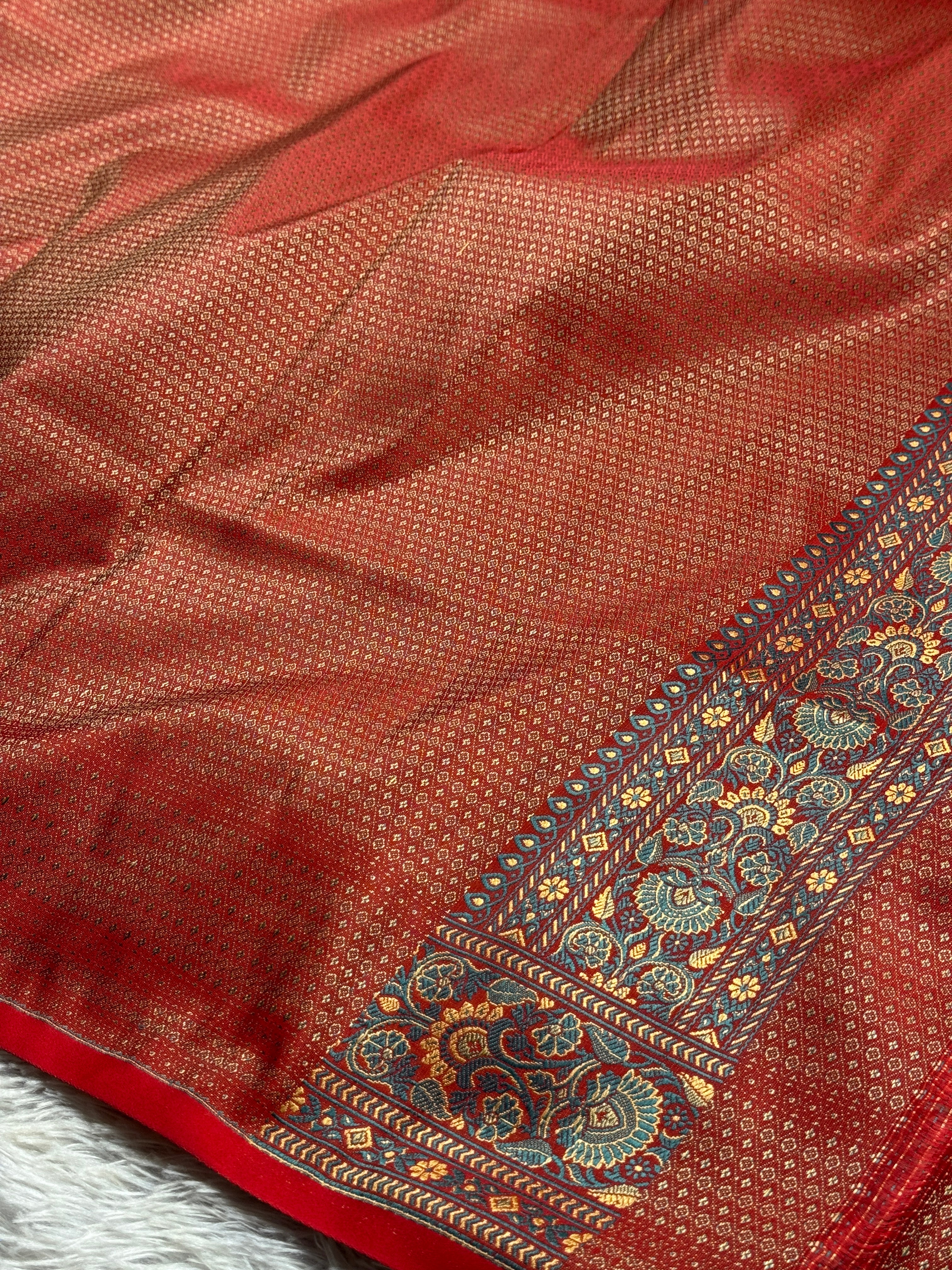 Cream & Red Jamwaar Woven Banarasi Mashru Silk Saree with Traditional Thread Work JMW11