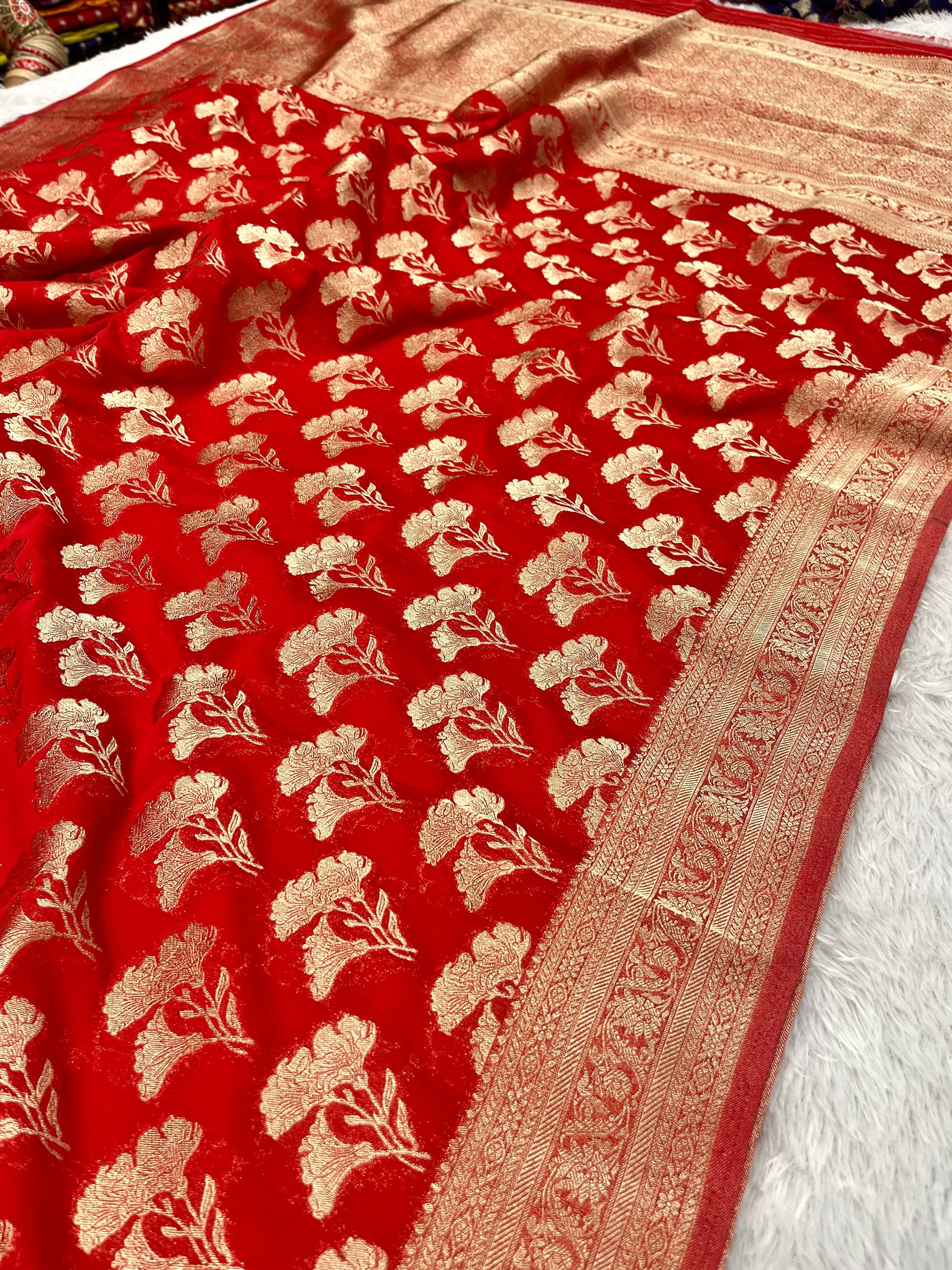 Chinon Silk Dual Flower Design Red  Color Saree CN05