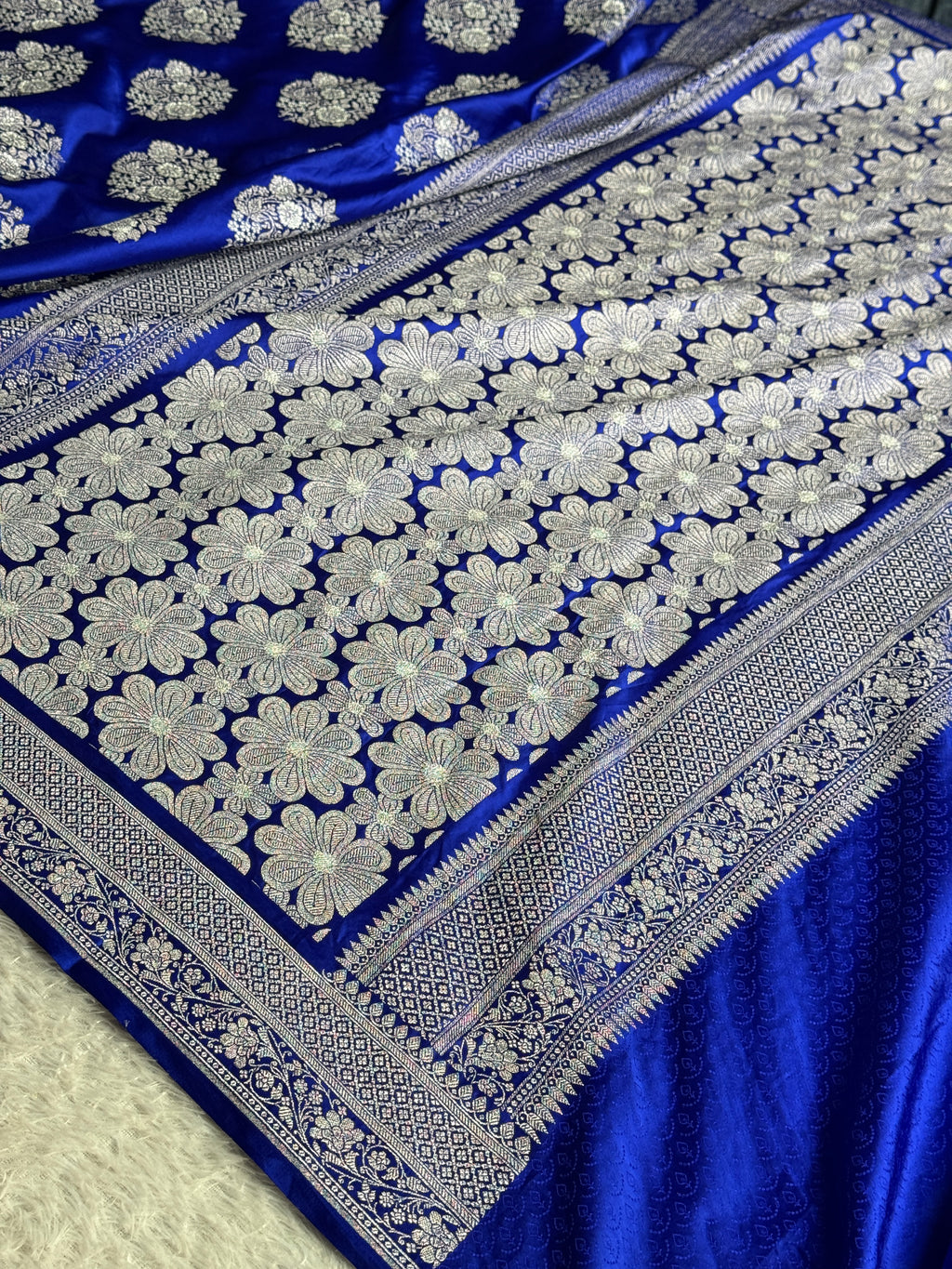MKS702 – Mashru Kataan Silk Saree with Meenakari Buta Weaving