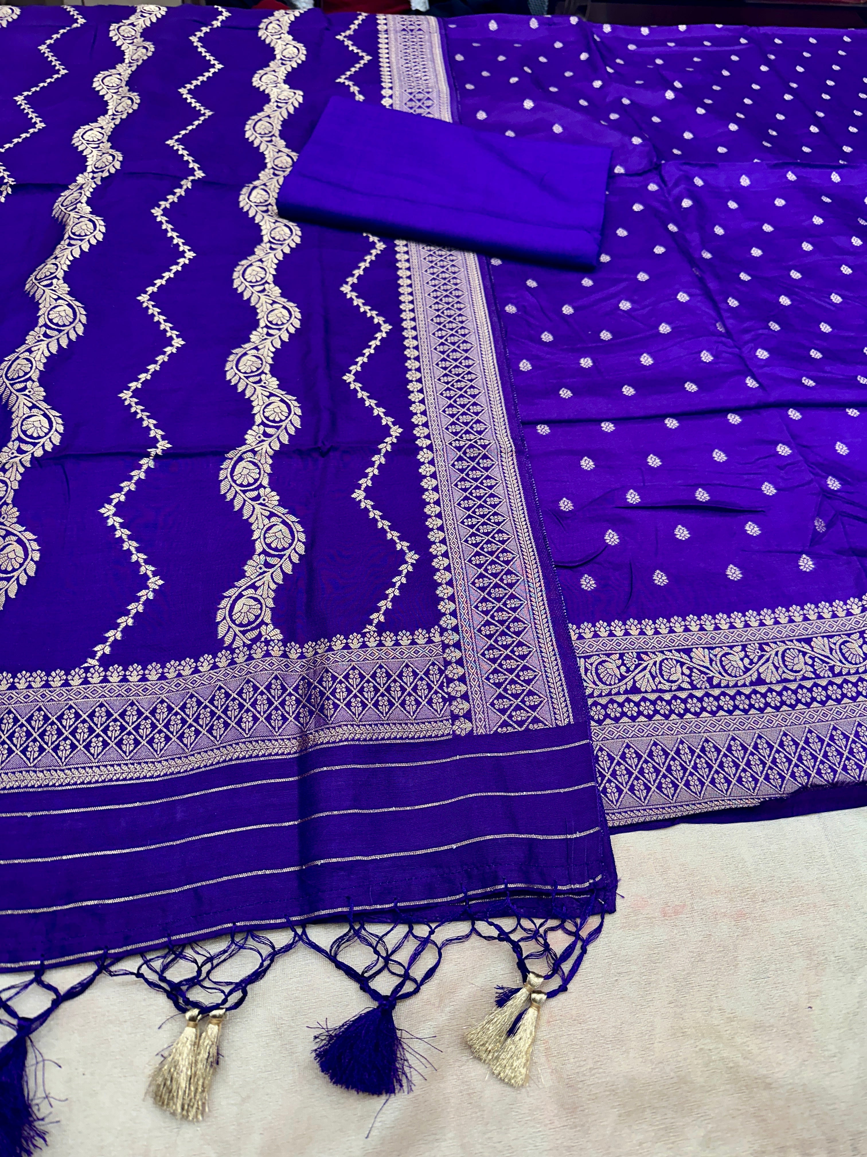 ✨ Banarasi Jacquard Gap Buti HO Silk 3-Piece Unstitched Dress Material MSS18