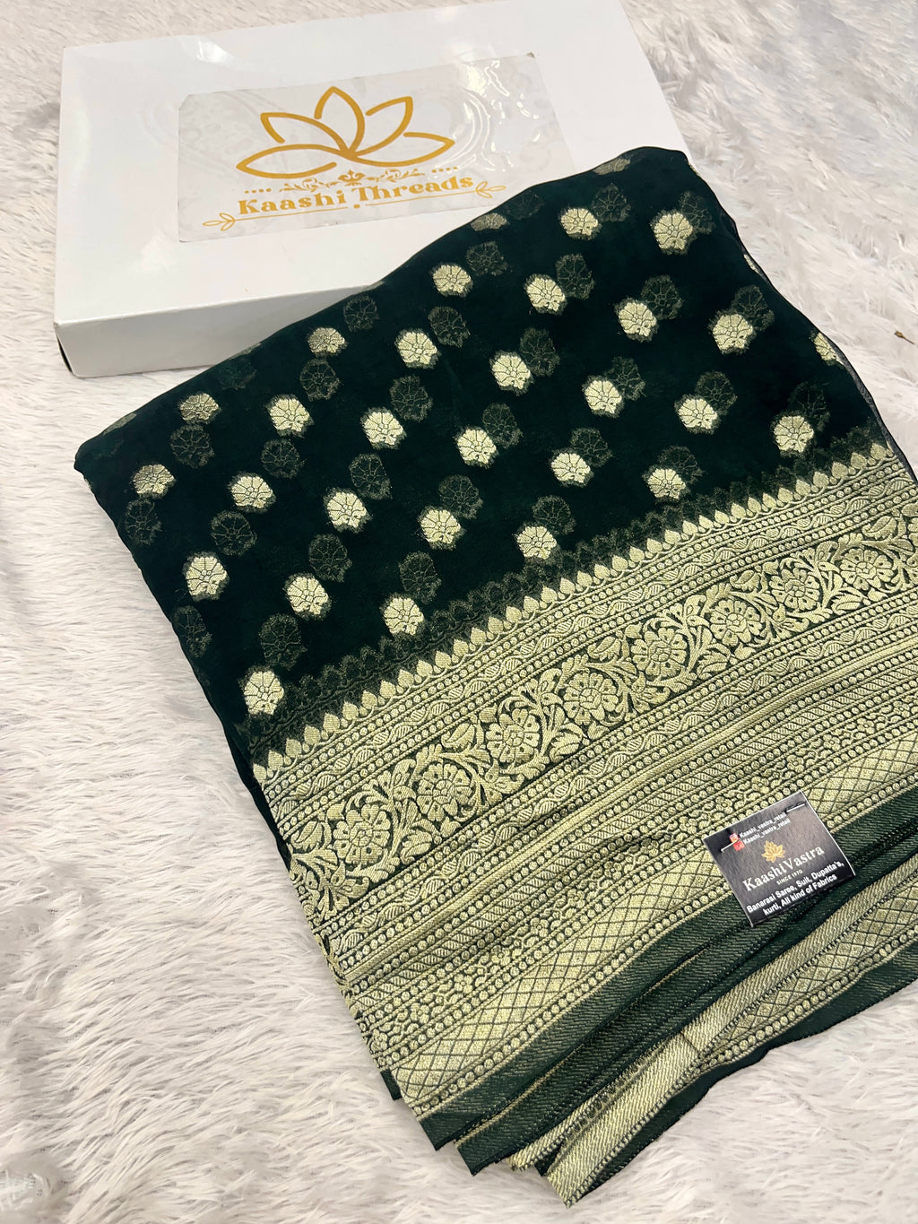 Banarsi Pure Natural Georgette Little flower Buti  Design VSG07