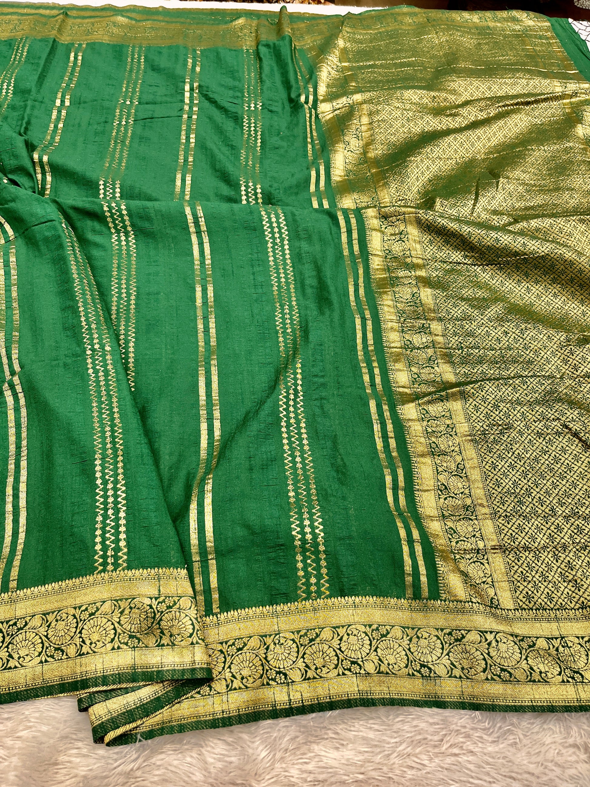 Raw Silk Zari Lining Green  color  Saree RS003