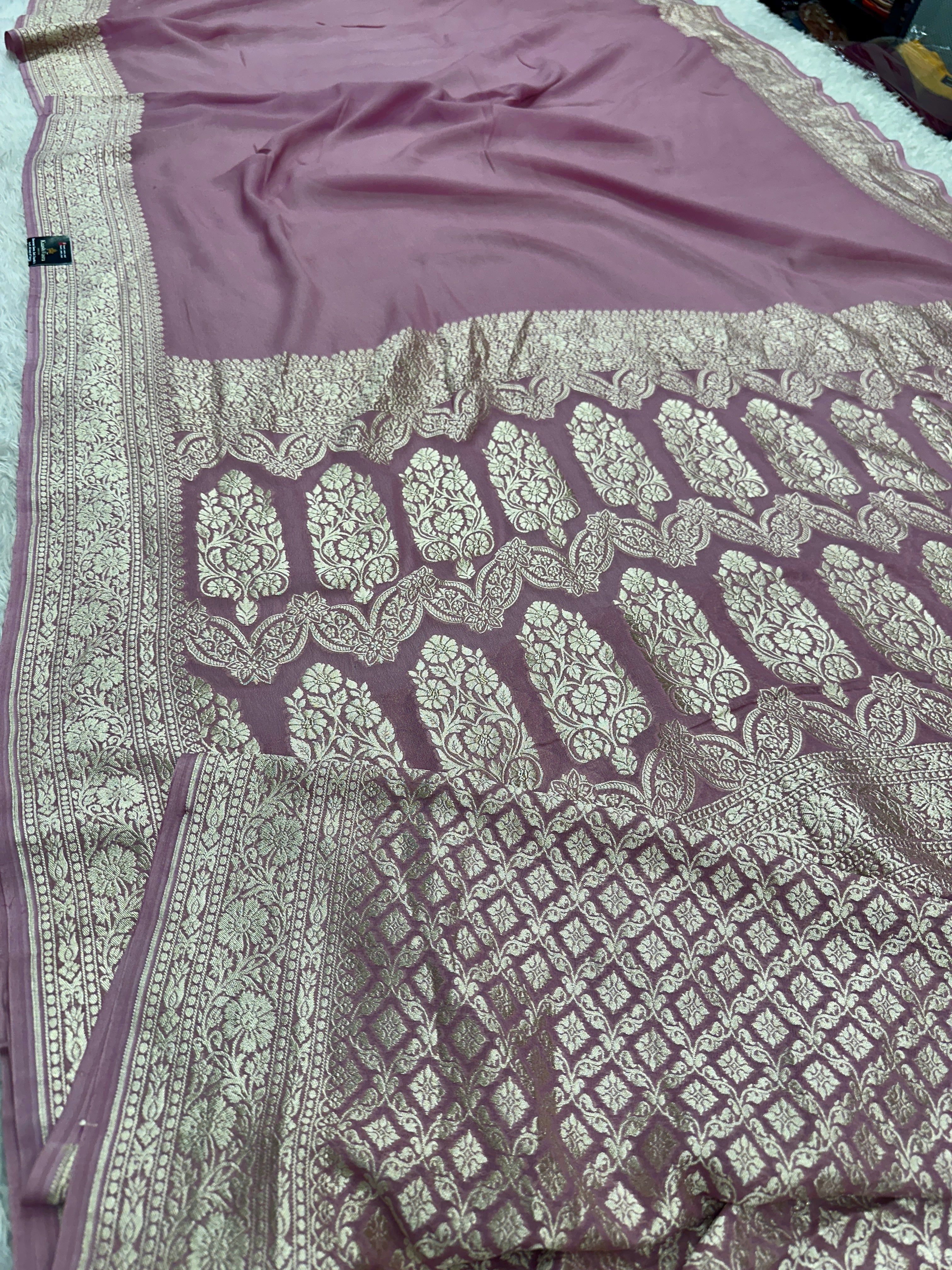 Pure Silk Georgette Burgundy & Light Pink Banarasi Saree with Nimzari Woven Border & Rich Zari Pallu PS154