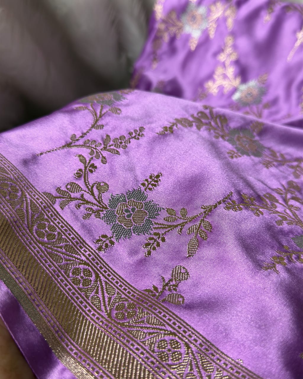 Banarasi Mashru Kataan Silk Saree Featuring Jaal Weave with Silver Zari Meena Work & Rich Pallu – MKS414