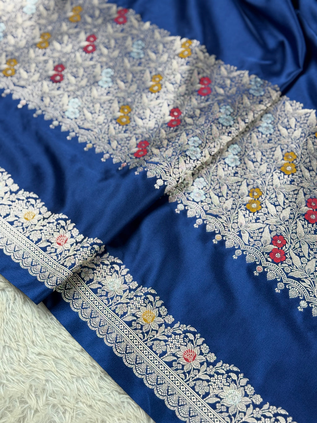 Elegant Navy Blue Zari Meenakari Banarasi Saree with Rich Pallu | MKS563