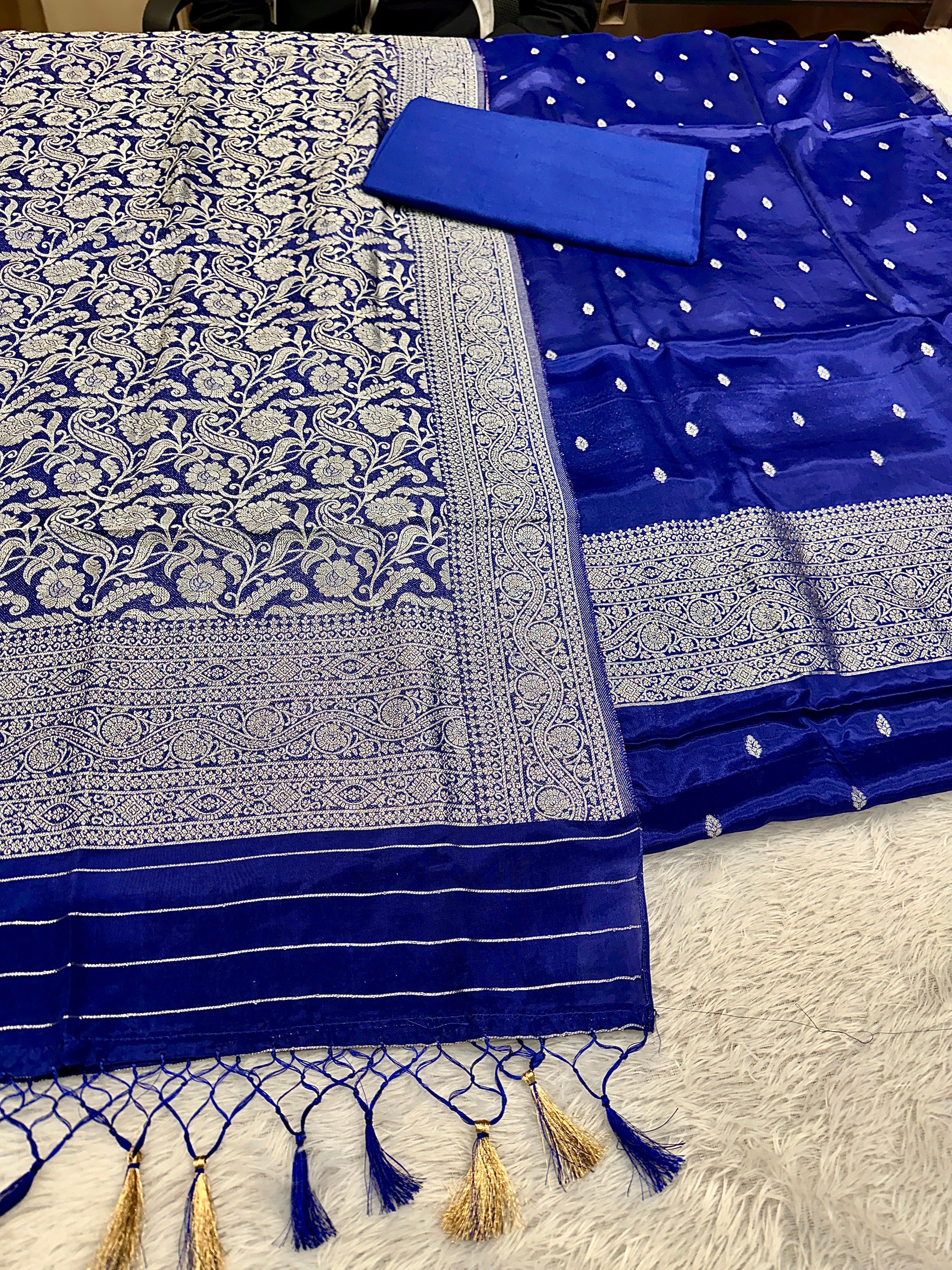 ✨ Banarasi Jacquard Gap Buti HO Silk 3-Piece Unstitched Dress Material MSS14
