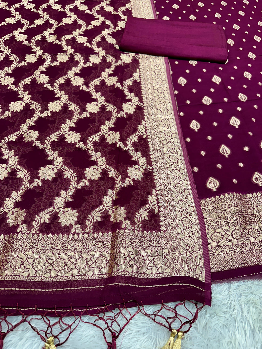 Banarasi Jacquard Zari Georgette Suit Dress – 3 Pc Set MSS24