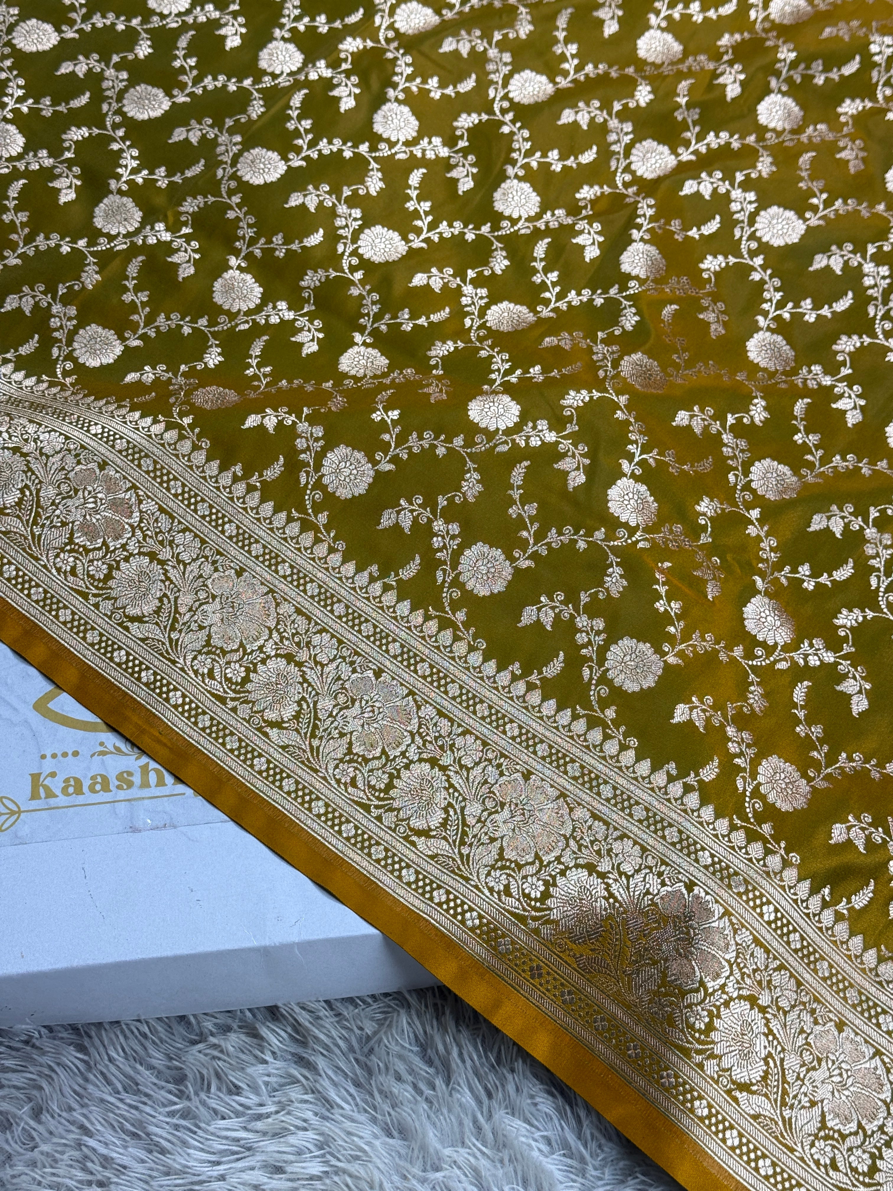 Mehandi Yellow Jangla Woven Mashru Kataan Silk Banarasi Saree with Rich Jacquard Pallu – MKS501 | Kaashi Threads