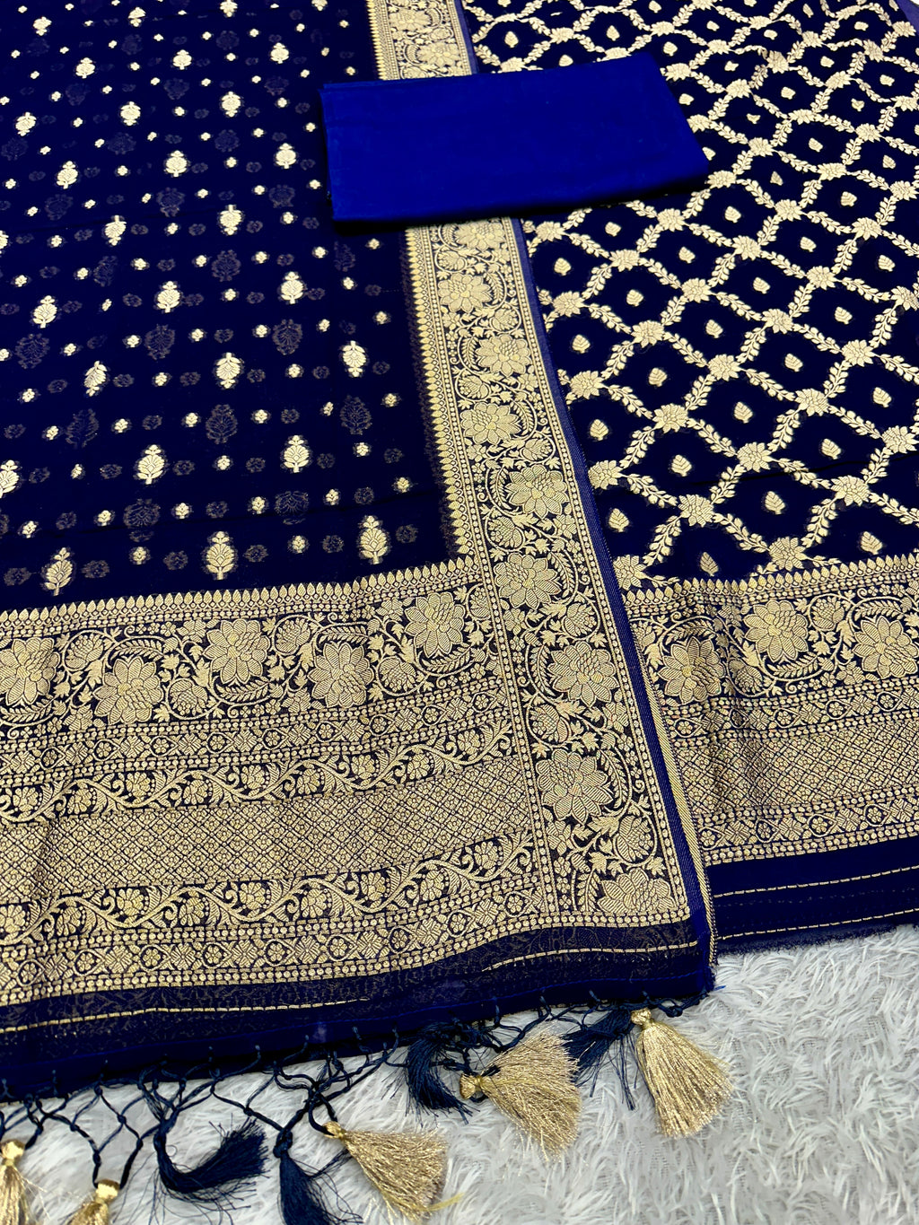 ✨ Banarasi Viscose Georgette Suit Set ✨VSS12