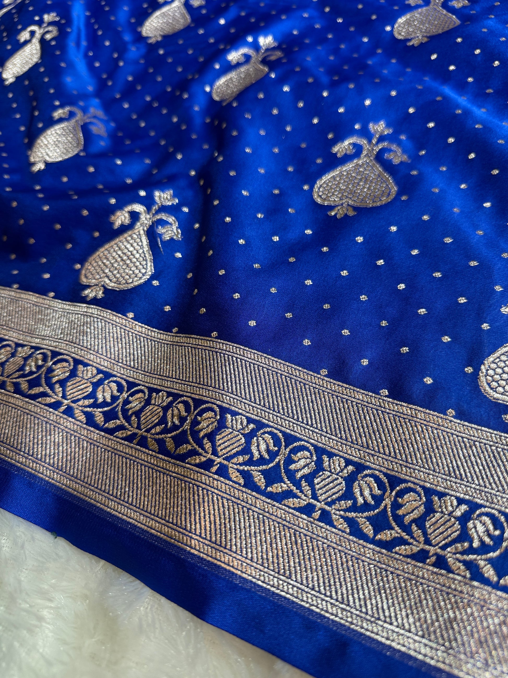 Royal Blue Banarasi Mashru Silk Saree with Jacquard Woven Fancy Buta Design MKS089