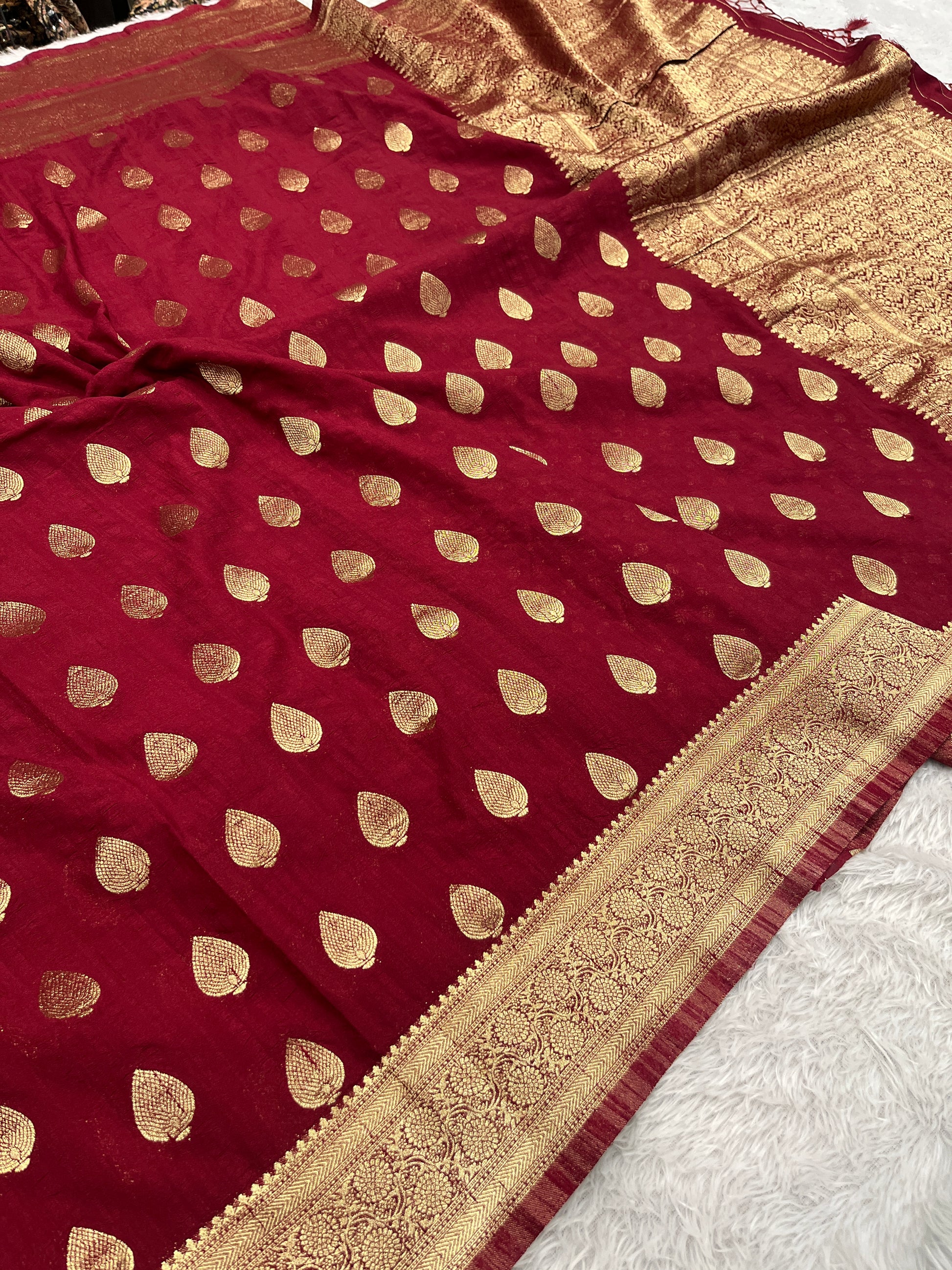 Raw Silk Zari Paan Maroon color  Saree RS005