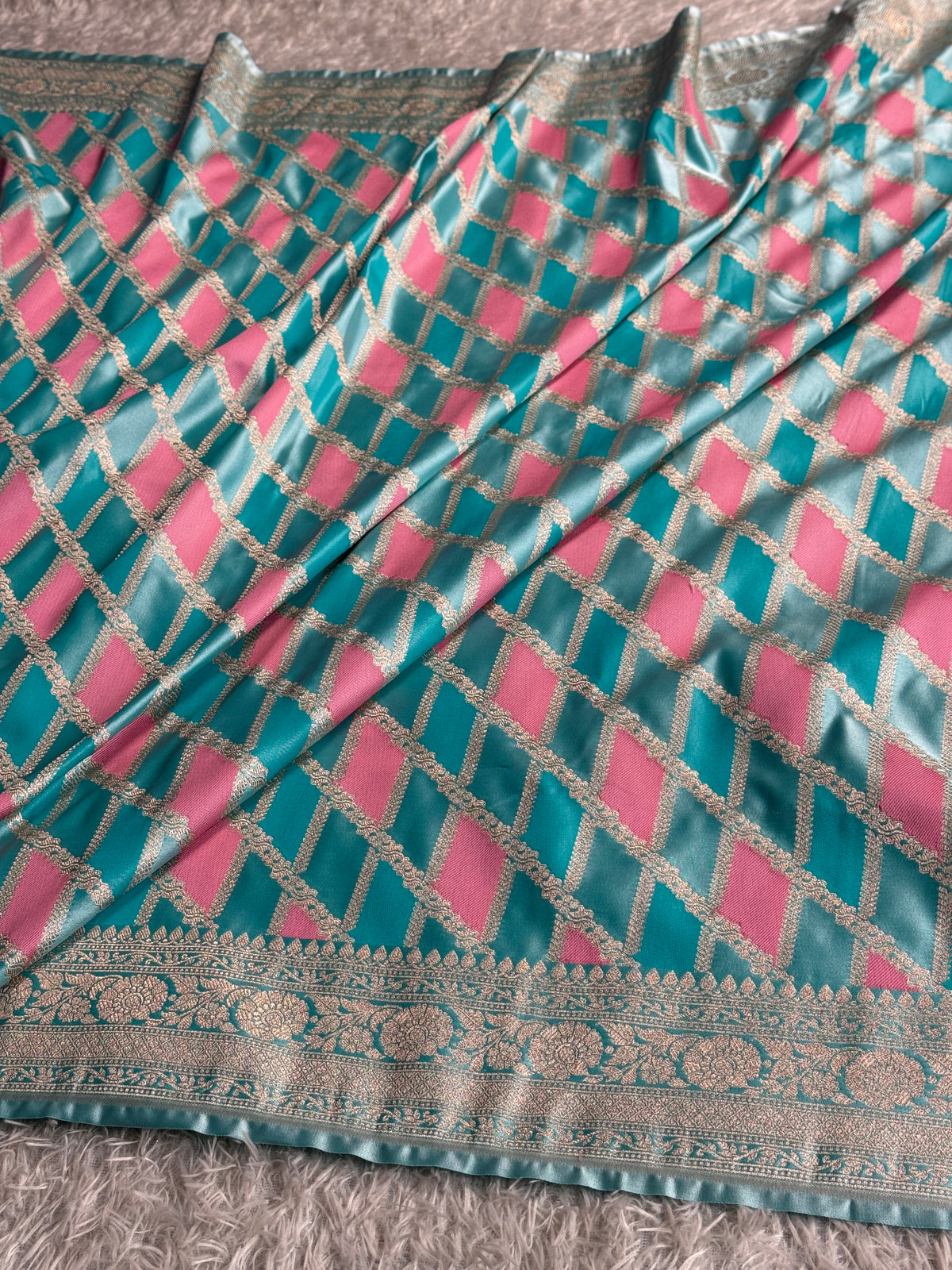 MKS802 | Premium Mashru Kataan Silk Jangla Rangkaat Meenakari Banarasi Saree with Rich Zari Pallu