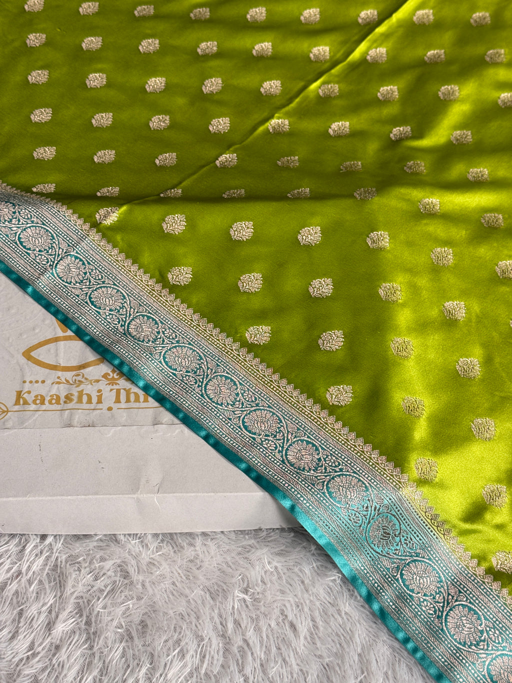 MKS690 – Mehndi & Sea Green Banarasi Mashru Kataan Silk Saree with Buta Woven Design