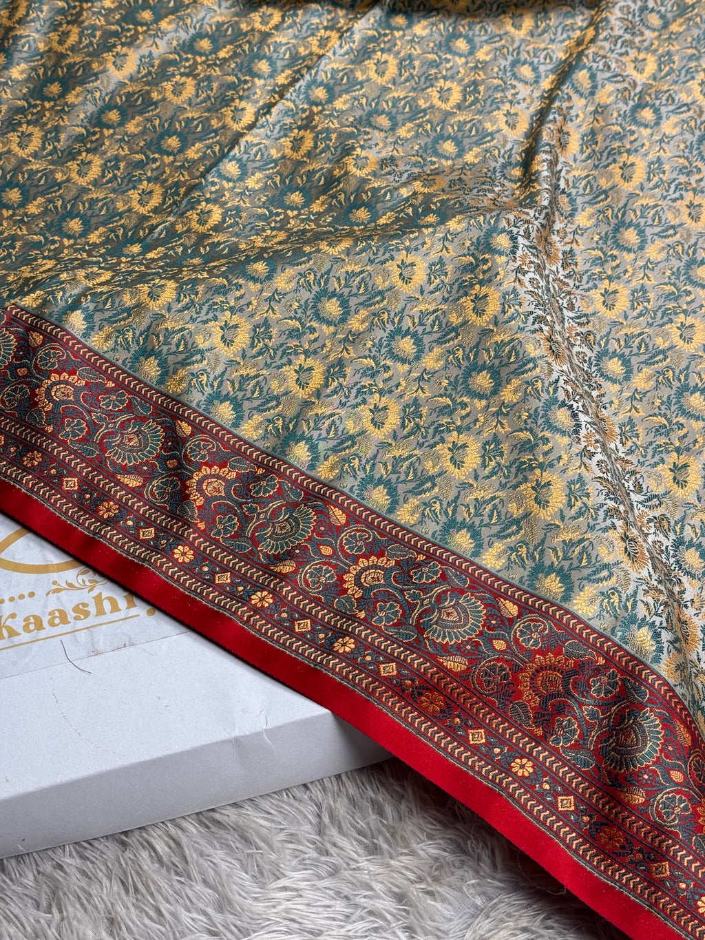 Cream & Red Jamwaar Woven Banarasi Mashru Silk Saree with Traditional Thread Work JMW11