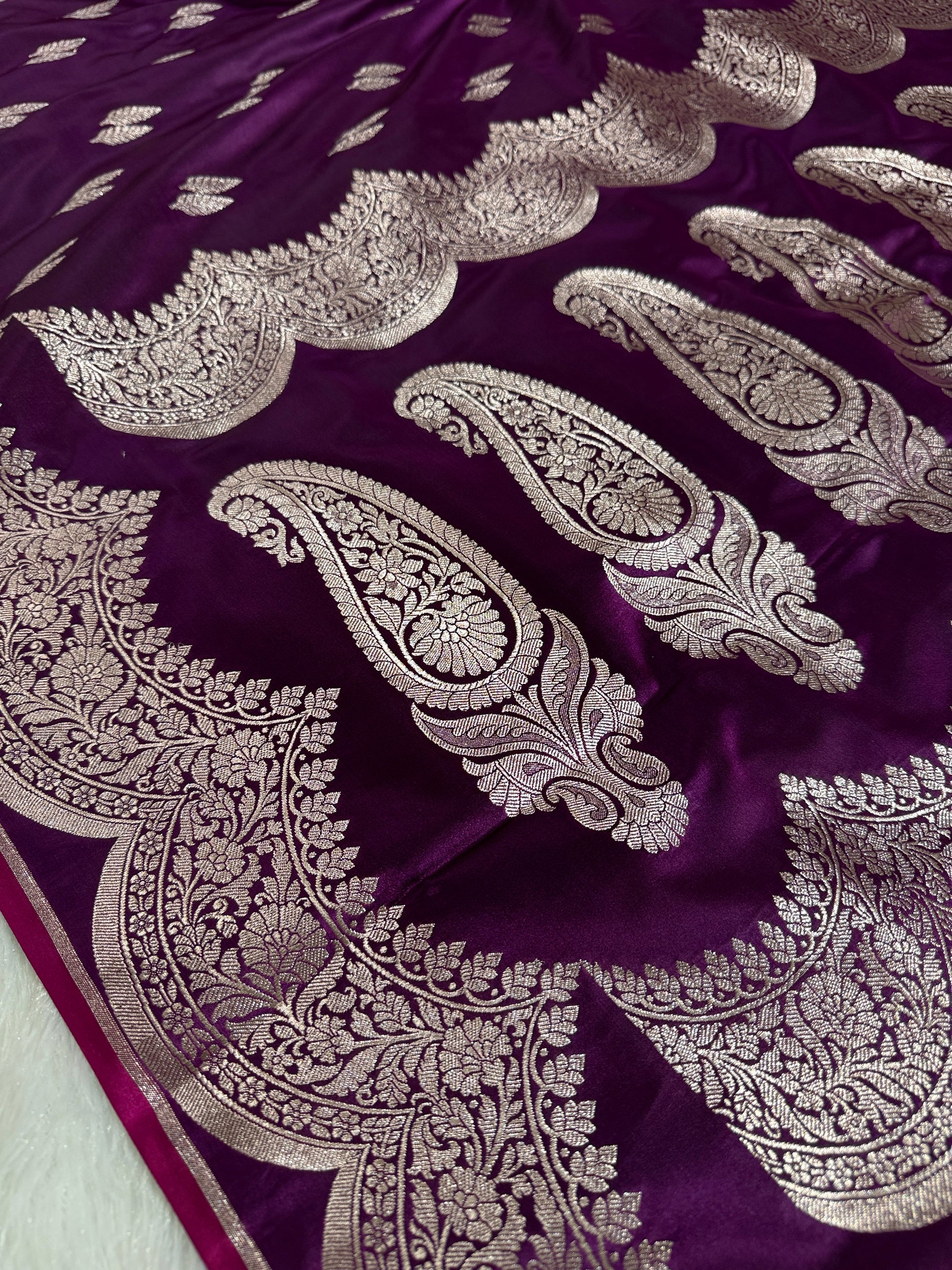 Wine Banarasi Mashru Silk Saree with Jacquard Woven Dual Buta & Elegant Zari Highlights MKS088