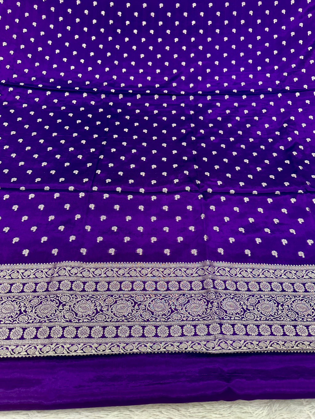 ✨ Banarasi Jacquard Gap Buti HO Silk 3-Piece Unstitched Dress Material MSS17