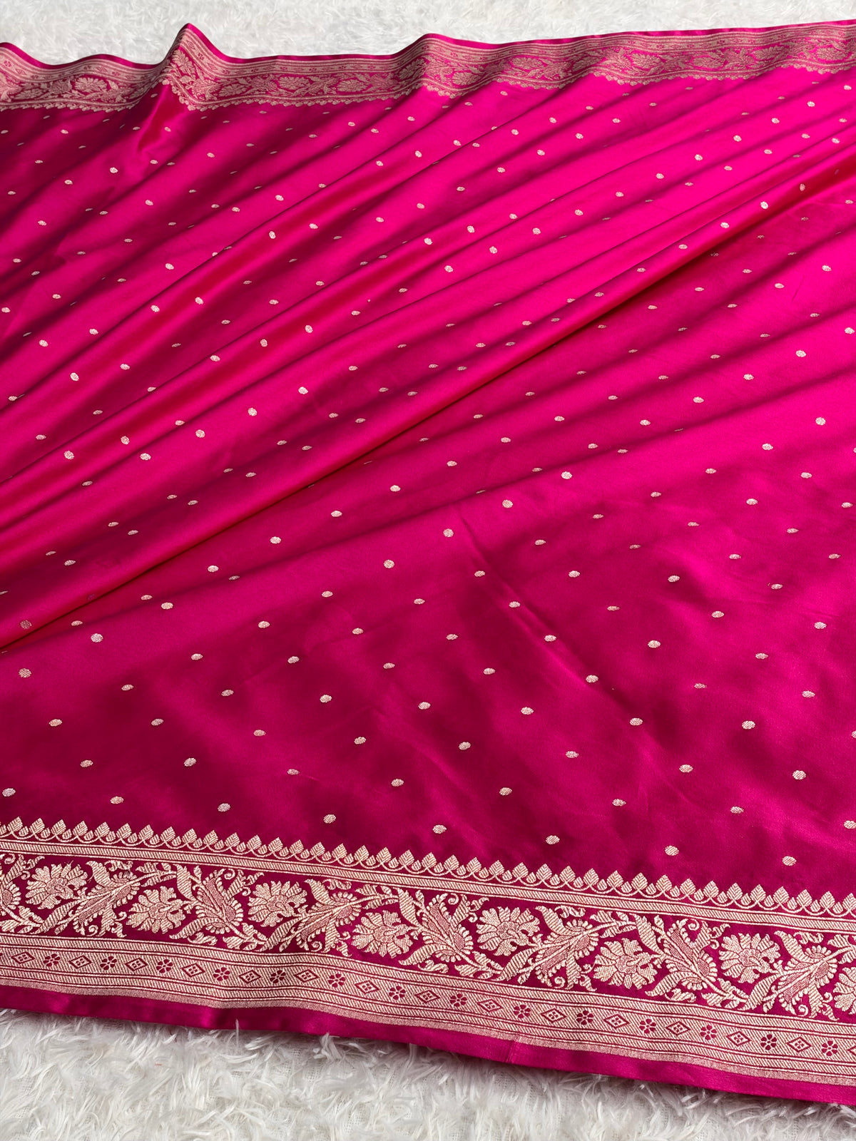 MKS871 – Premium Mashru Kataan Silk Saree with Traditional Border & Rich Zari Pallu