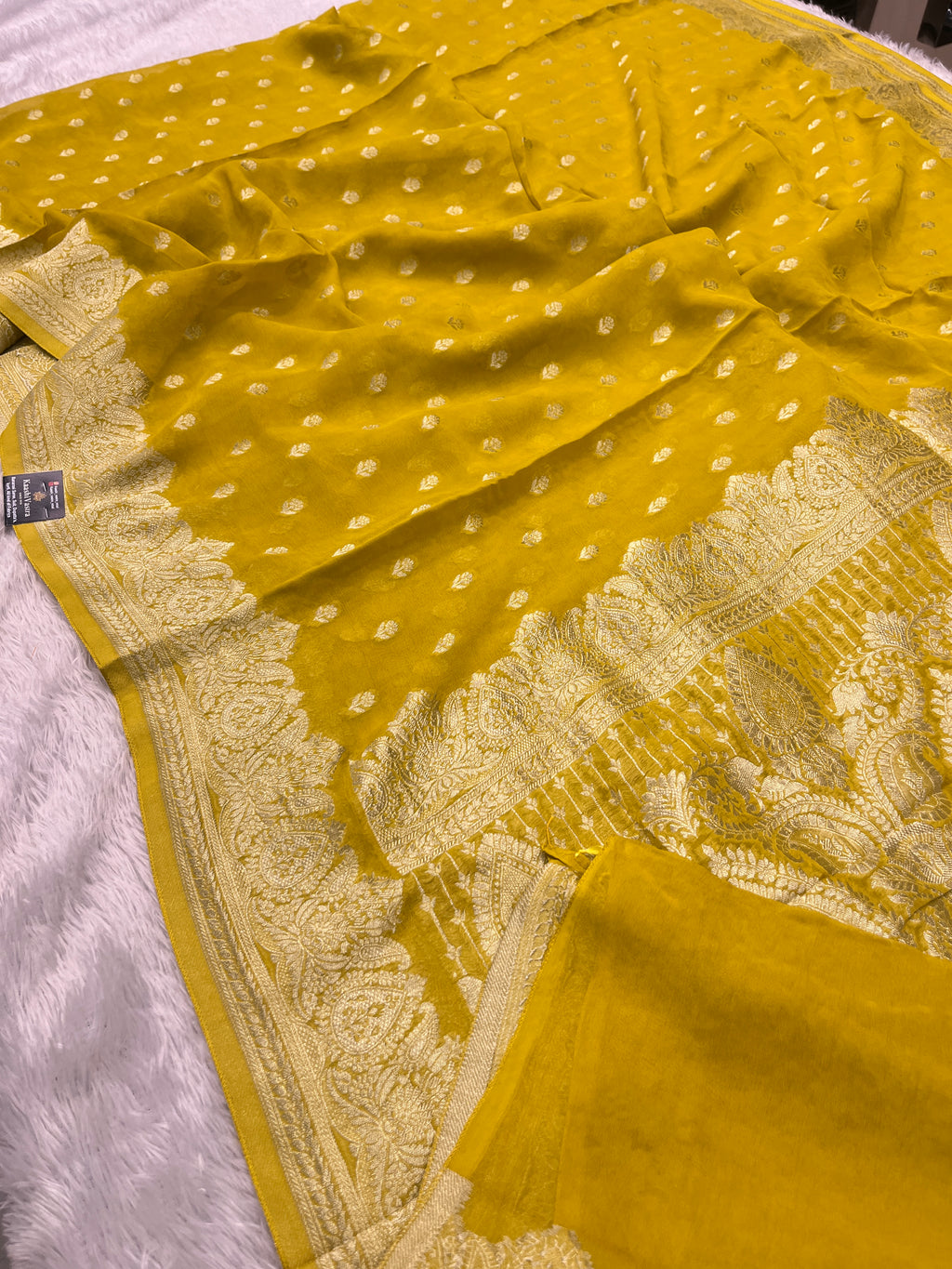 Banarsi Pure Natural Georgette Traditional Buta Design VSG04