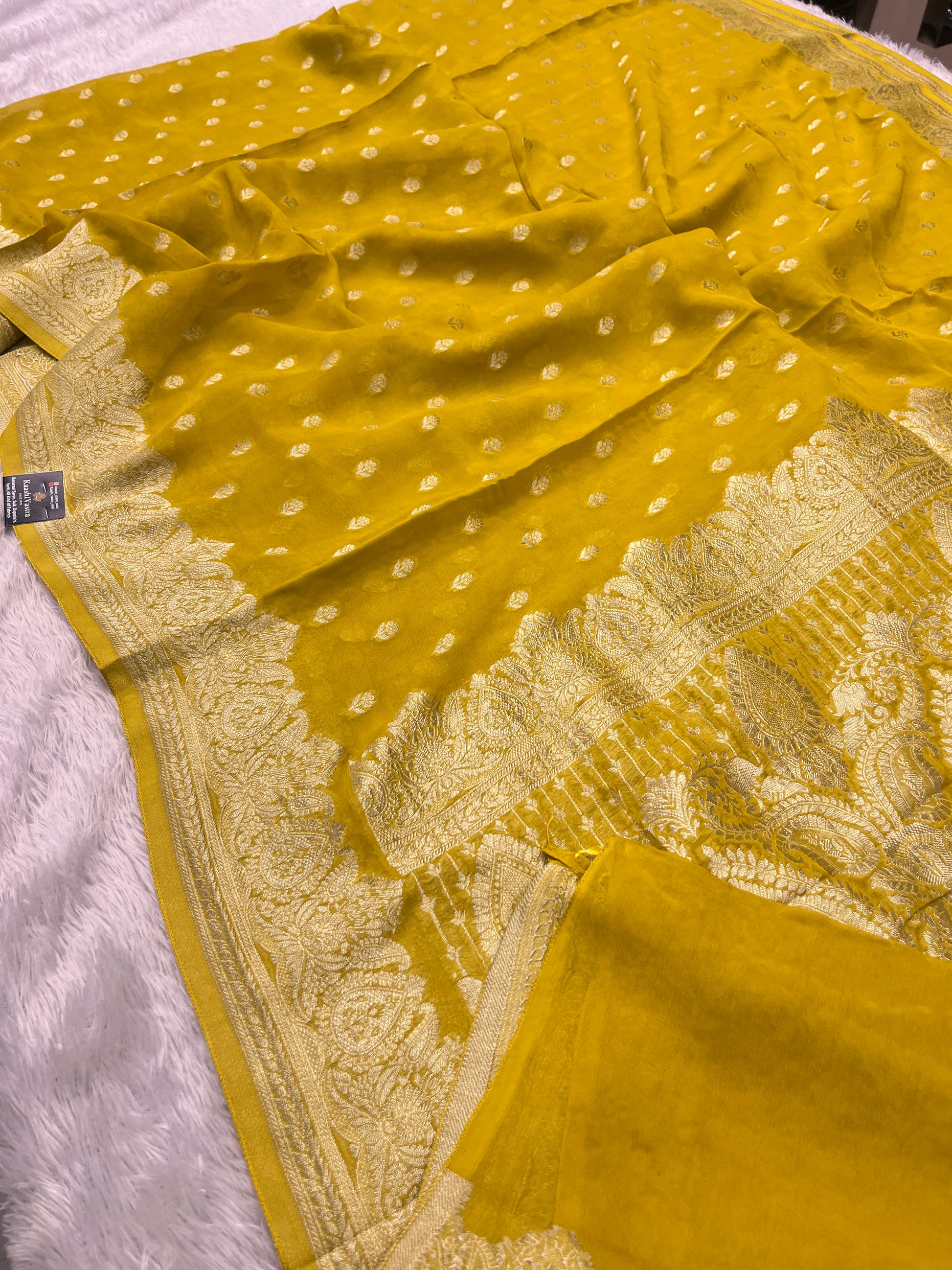 Banarsi Pure Natural Georgette Traditional Buta Design VSG04