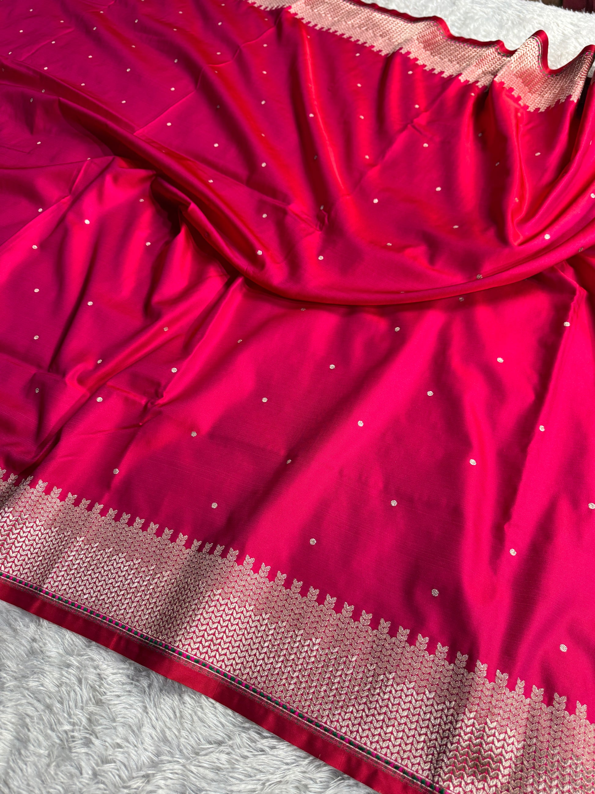 Rani Banarasi Mashru Silk Saree with Dot Buti Weaving & Fancy Jacquard Border MKS103