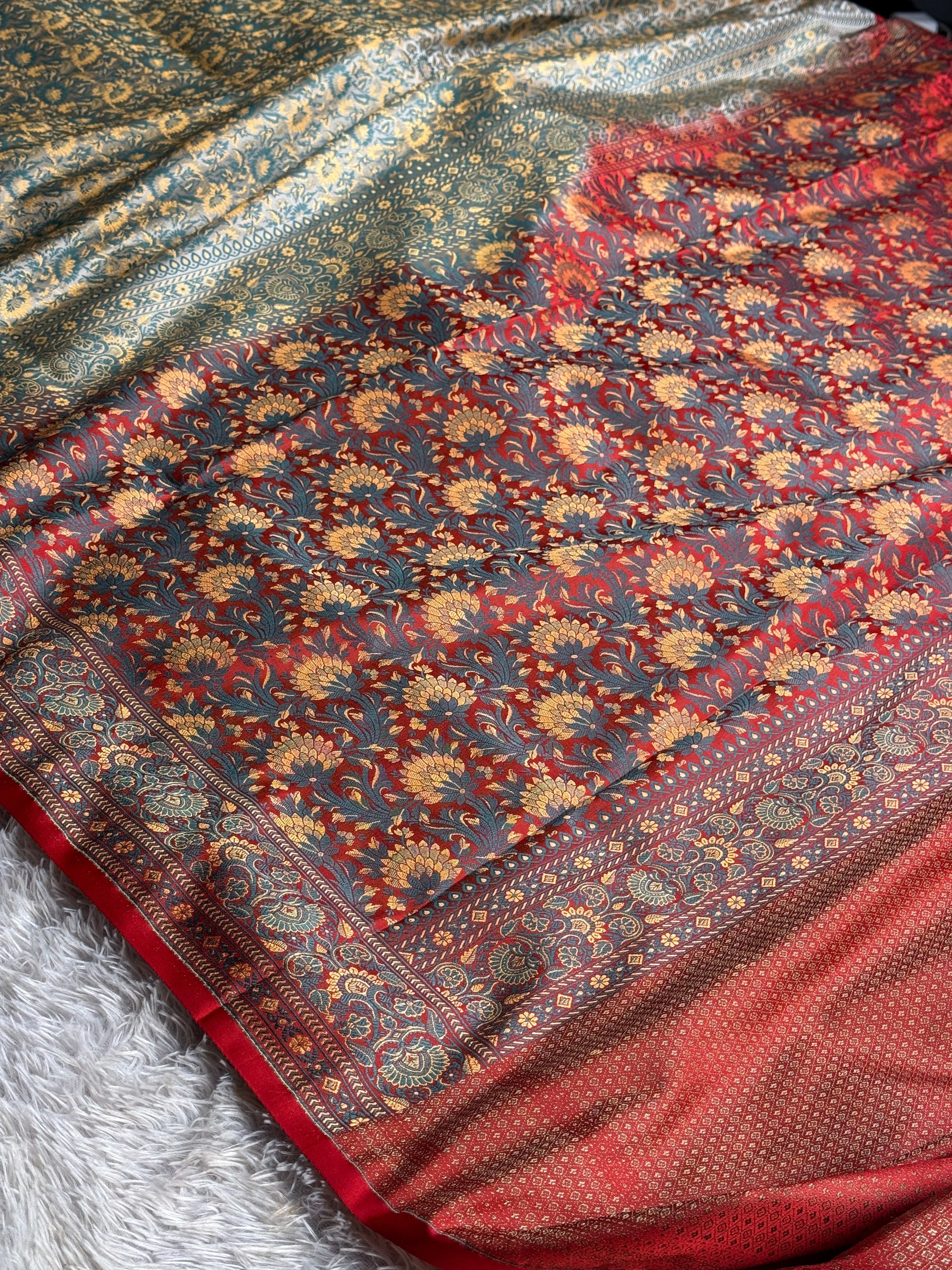 Cream & Red Jamwaar Woven Banarasi Mashru Silk Saree with Traditional Thread Work JMW11