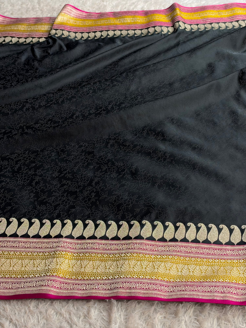 Black Mashru Silk Tanchoi Woven Saree with Multicolour Zari Border & Rich Zari Pallu | MKS851