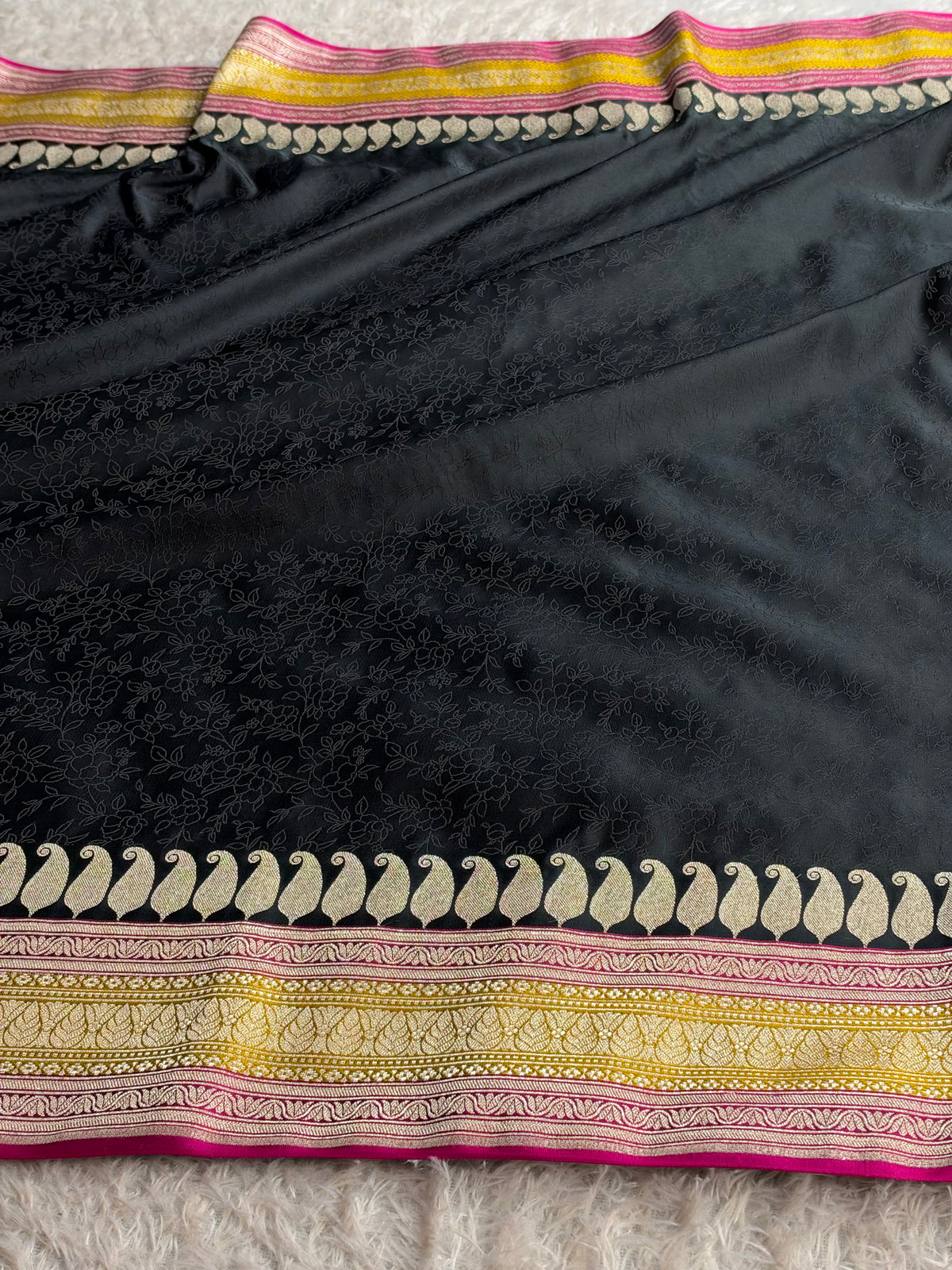 Black Mashru Silk Tanchoi Woven Saree with Multicolour Zari Border & Rich Zari Pallu | MKS851