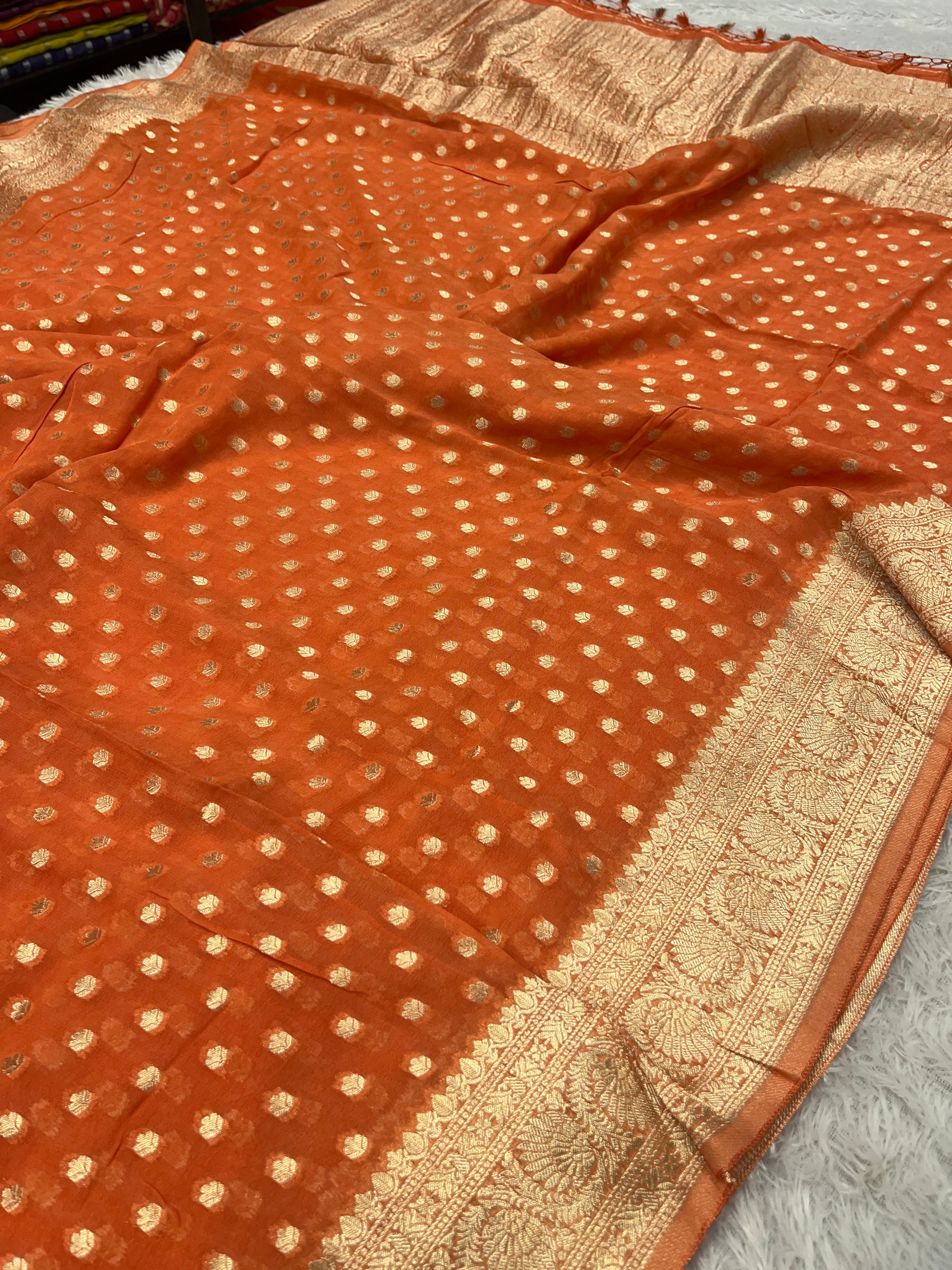 Banarsi Pure Natural Georgette Four flower Buti Design VSG02
