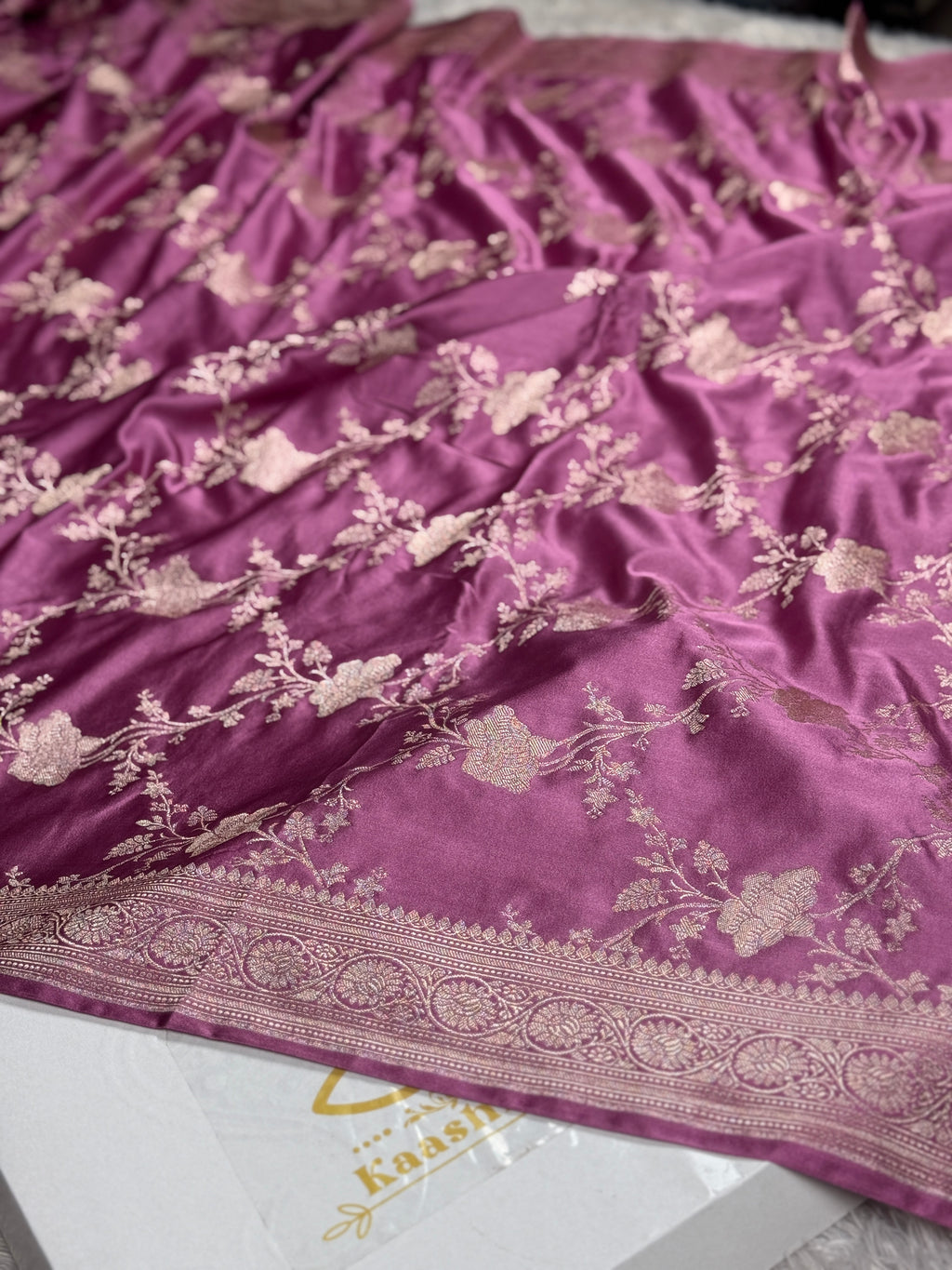 Strawberry Banarasi Mashru Silk Saree with Jacquard Woven Jaal Design & Fancy Border MKS141