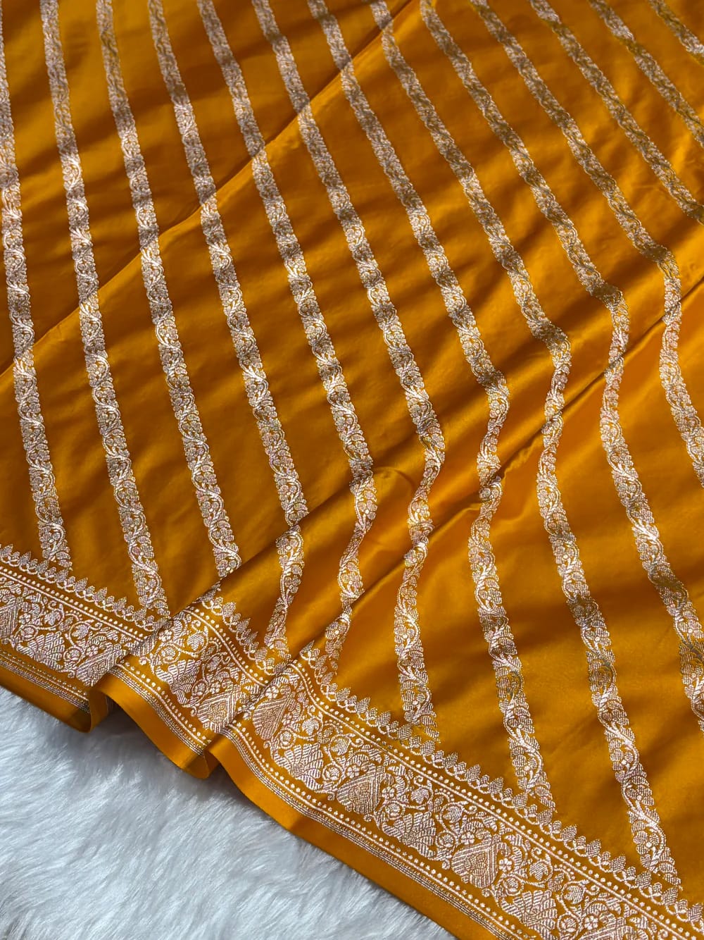 Banarasi Mashru Kataan Silk Saree Featuring Aaddha Zari Weave with Rich Zari Pallu – MKS413